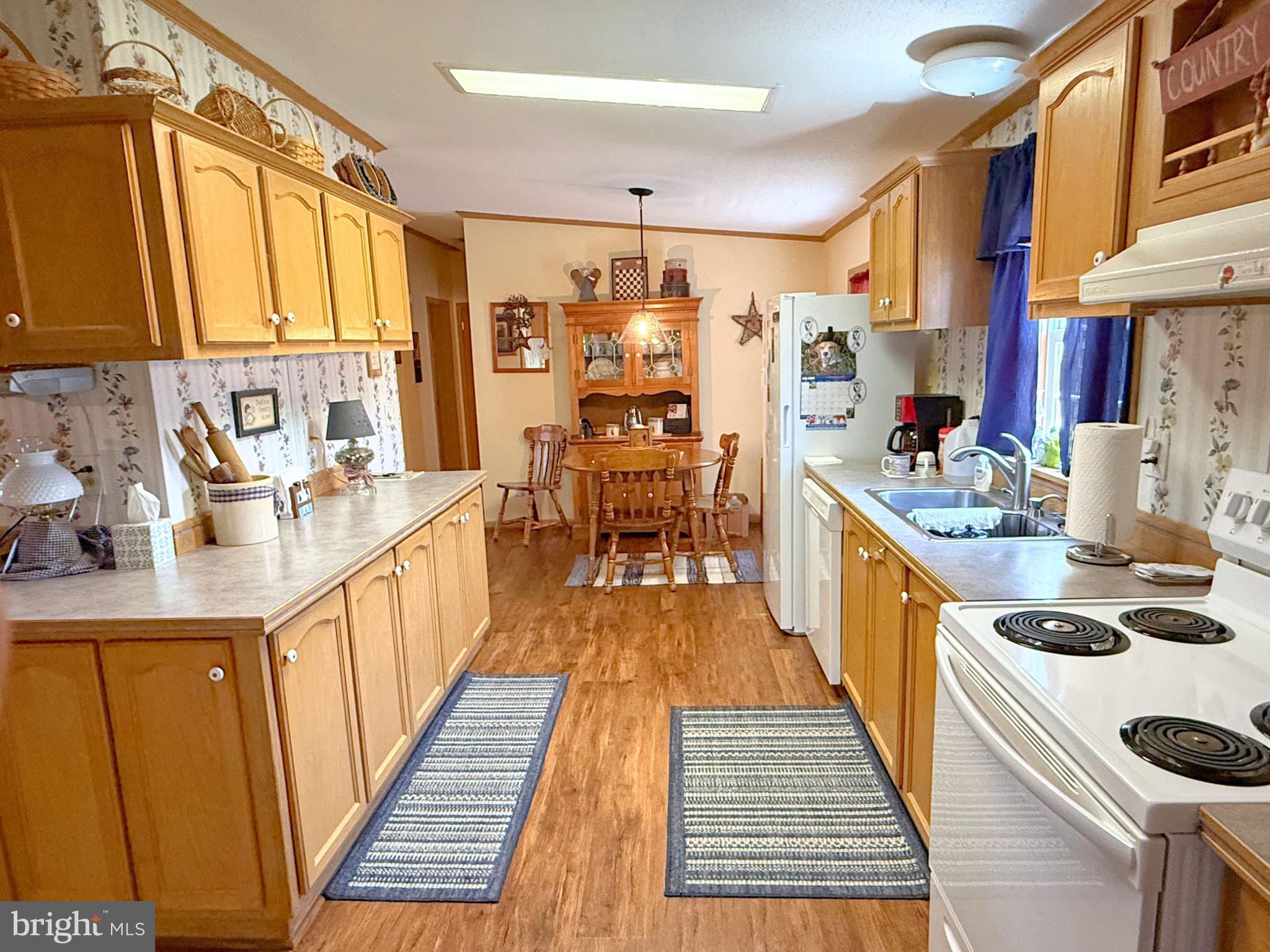 EAGLE VIEW MOBILE HOME PK - Residential