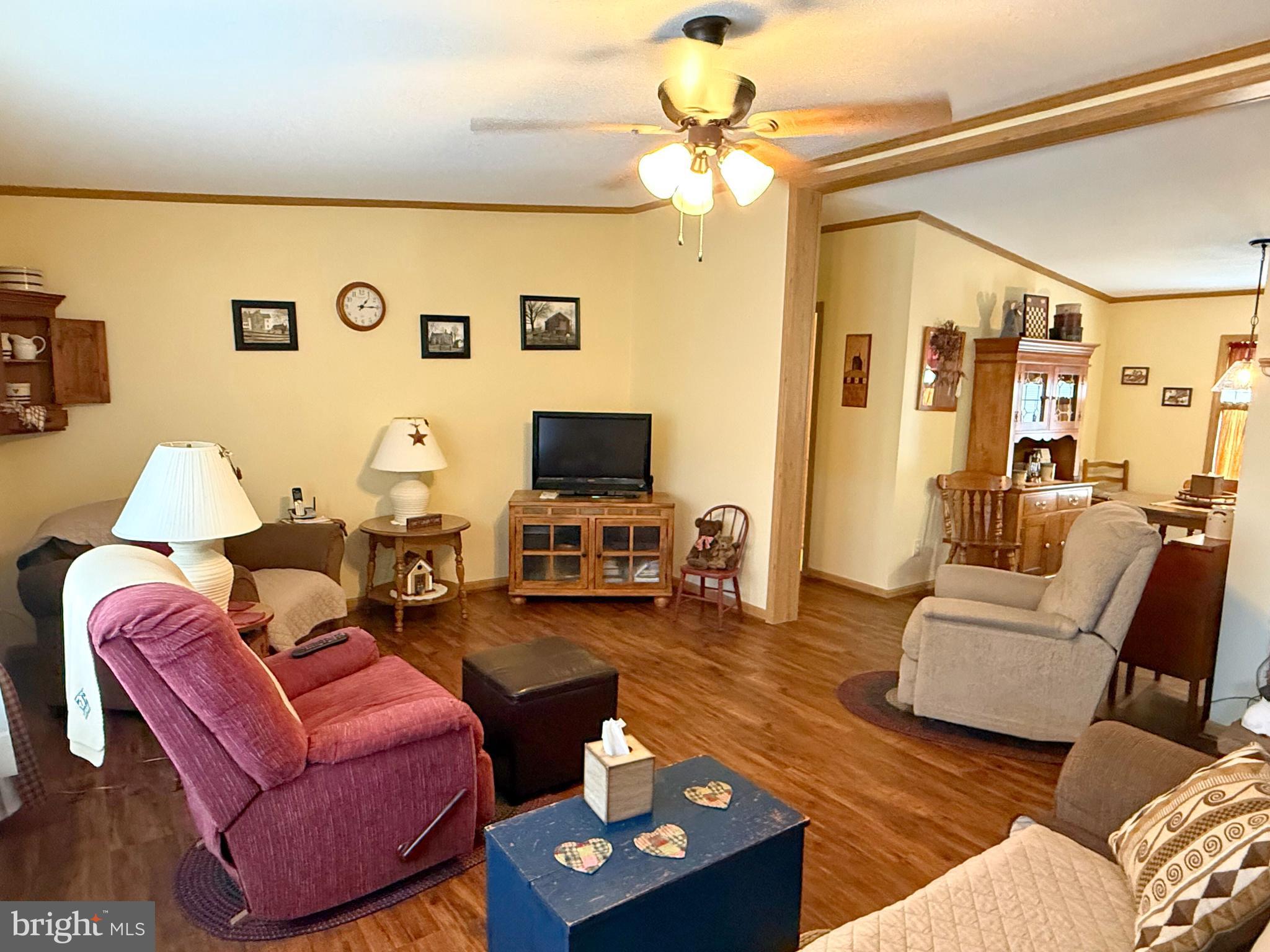 EAGLE VIEW MOBILE HOME PK - Residential