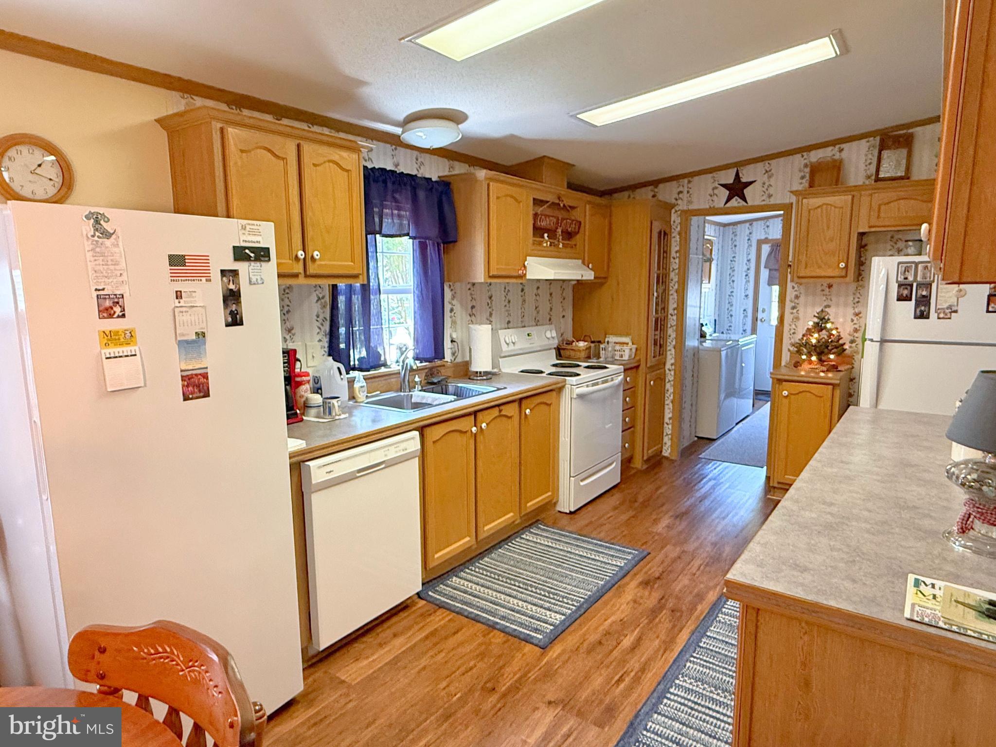 EAGLE VIEW MOBILE HOME PK - Residential