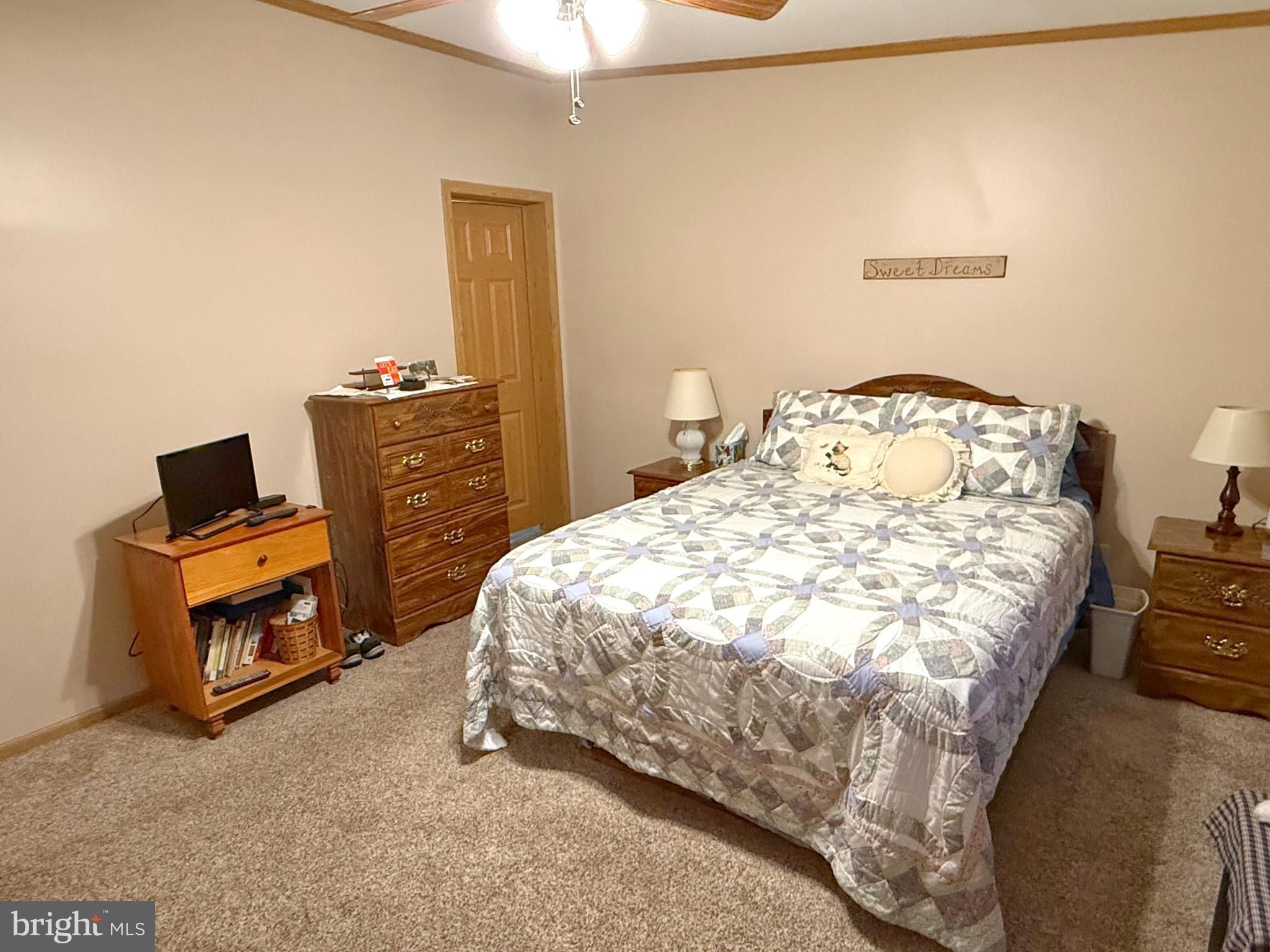 EAGLE VIEW MOBILE HOME PK - Residential