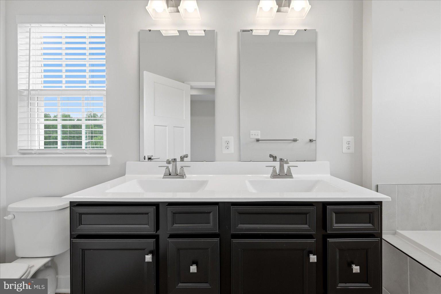 AMBER RIDGE - Residential