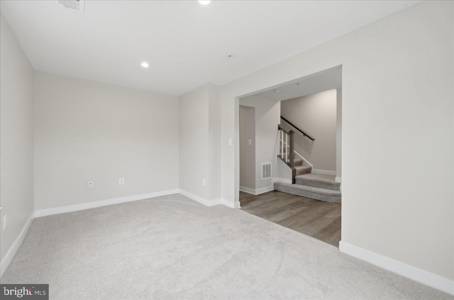 AMBER RIDGE - Residential