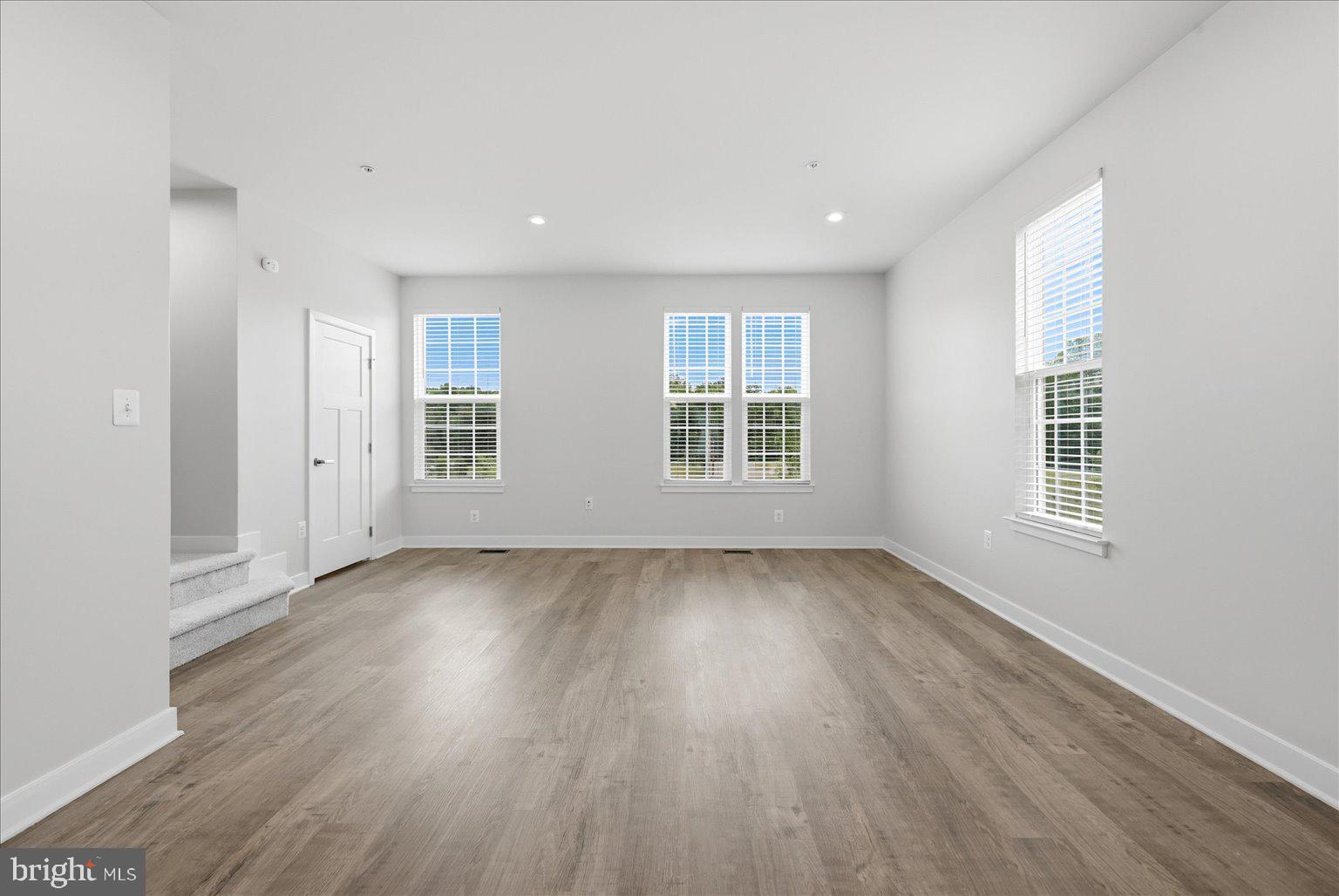 AMBER RIDGE - Residential
