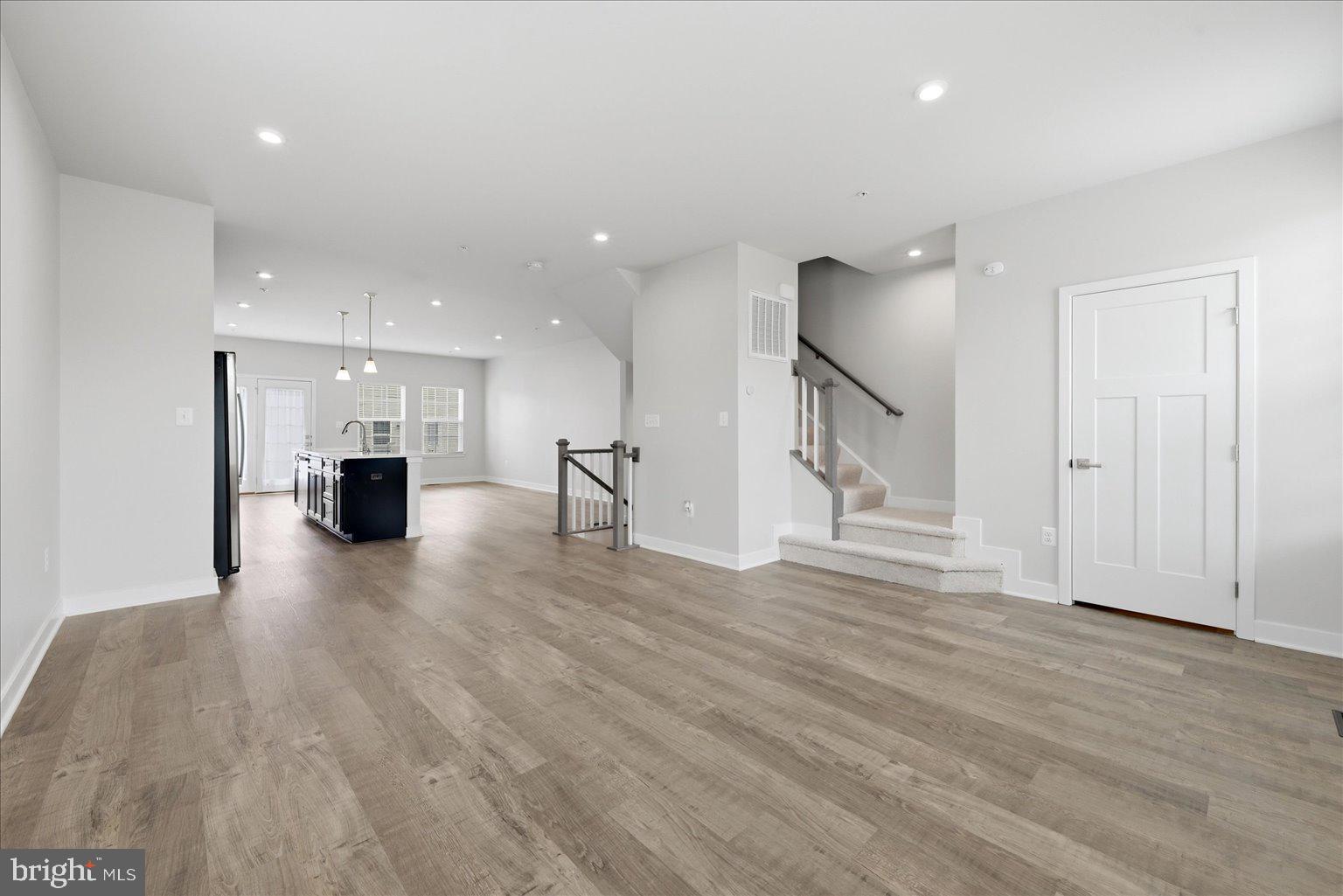 AMBER RIDGE - Residential