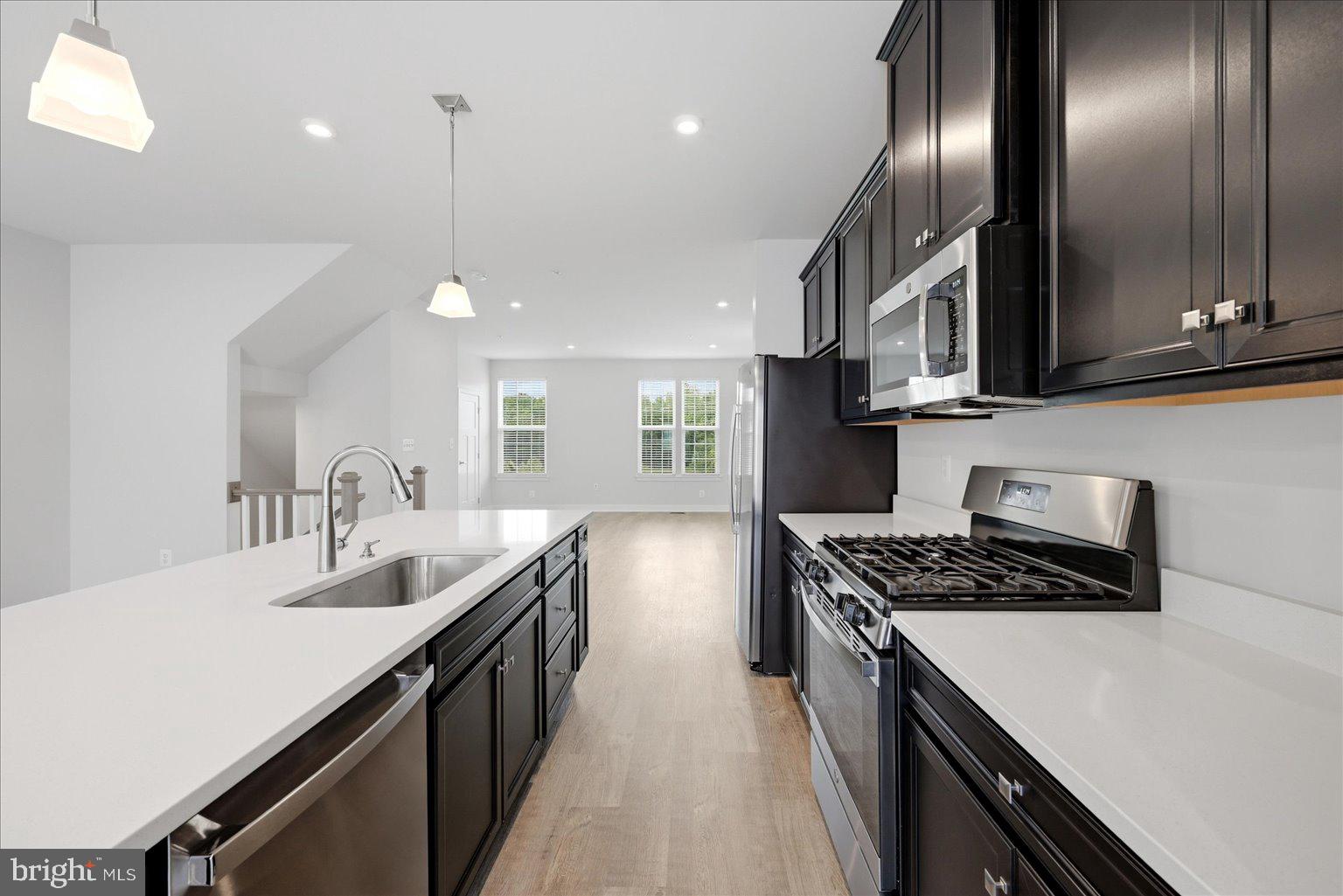AMBER RIDGE - Residential