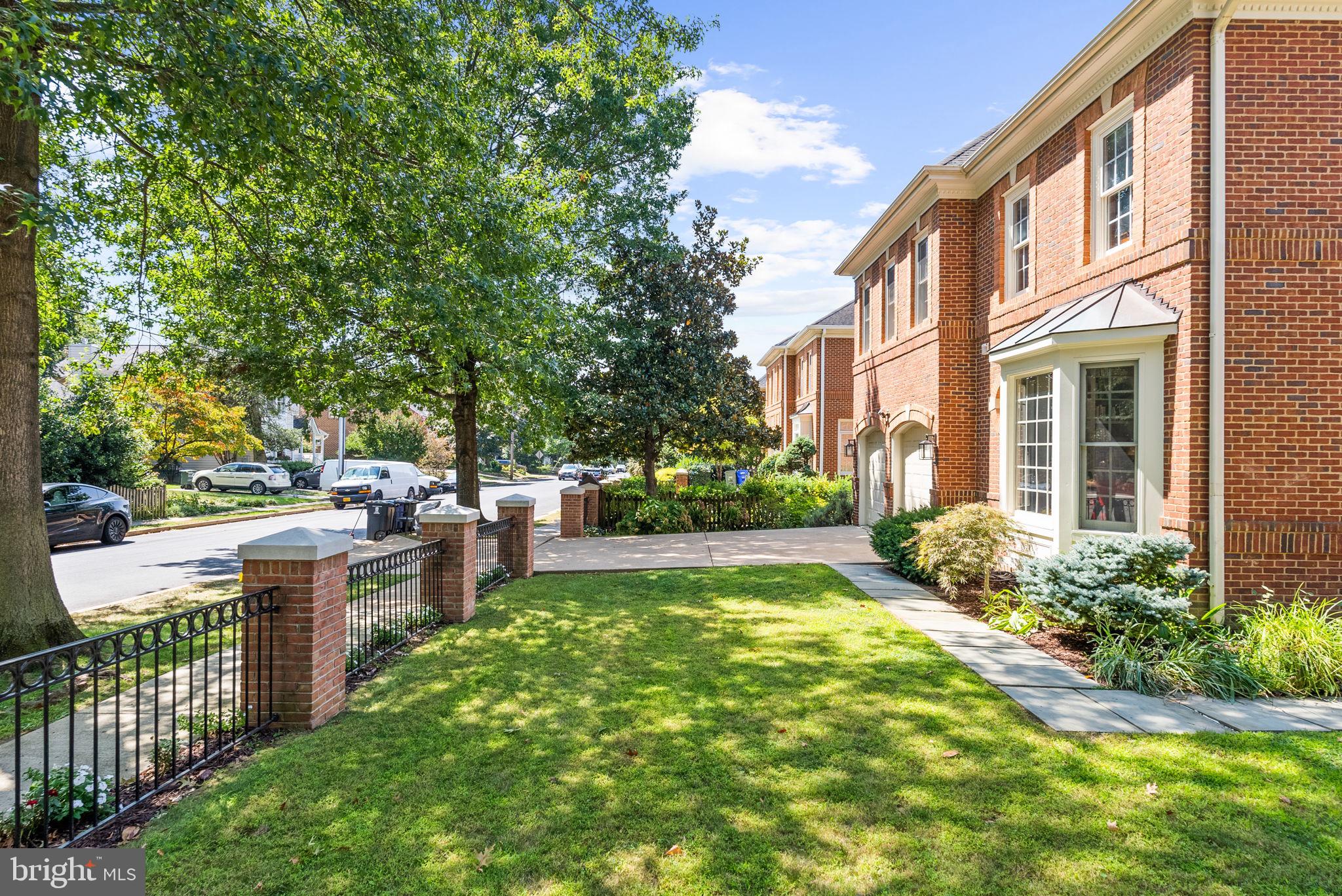 SHIRLEY WOODS - Residential