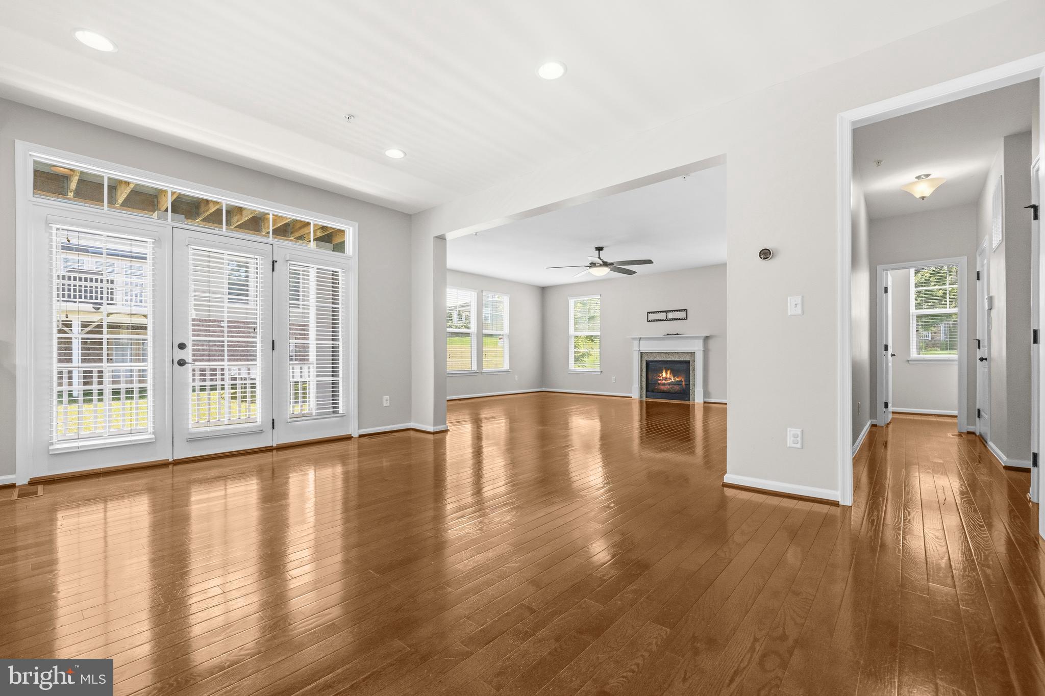 POTOMAC SHORES - Residential