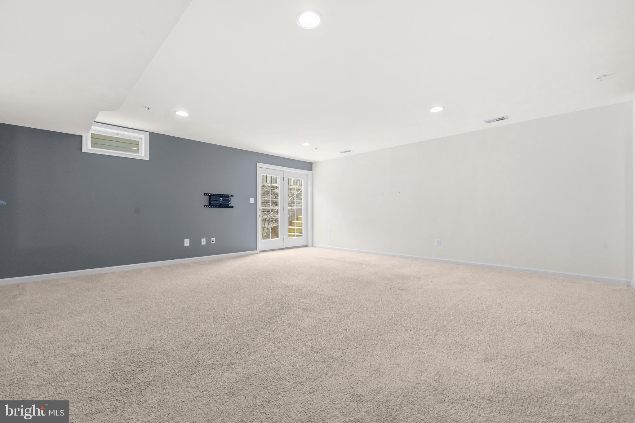 POTOMAC SHORES - Residential