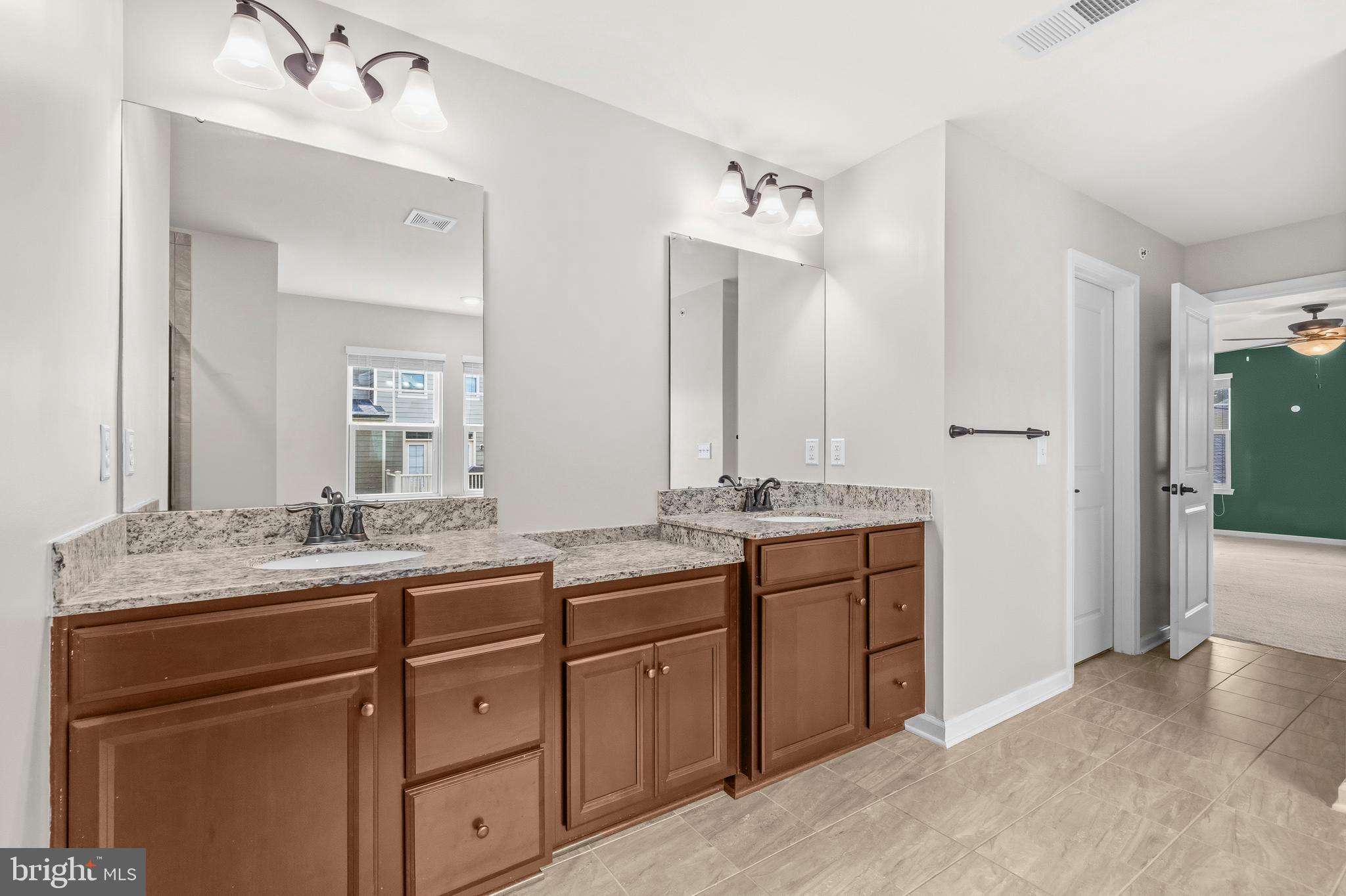 POTOMAC SHORES - Residential