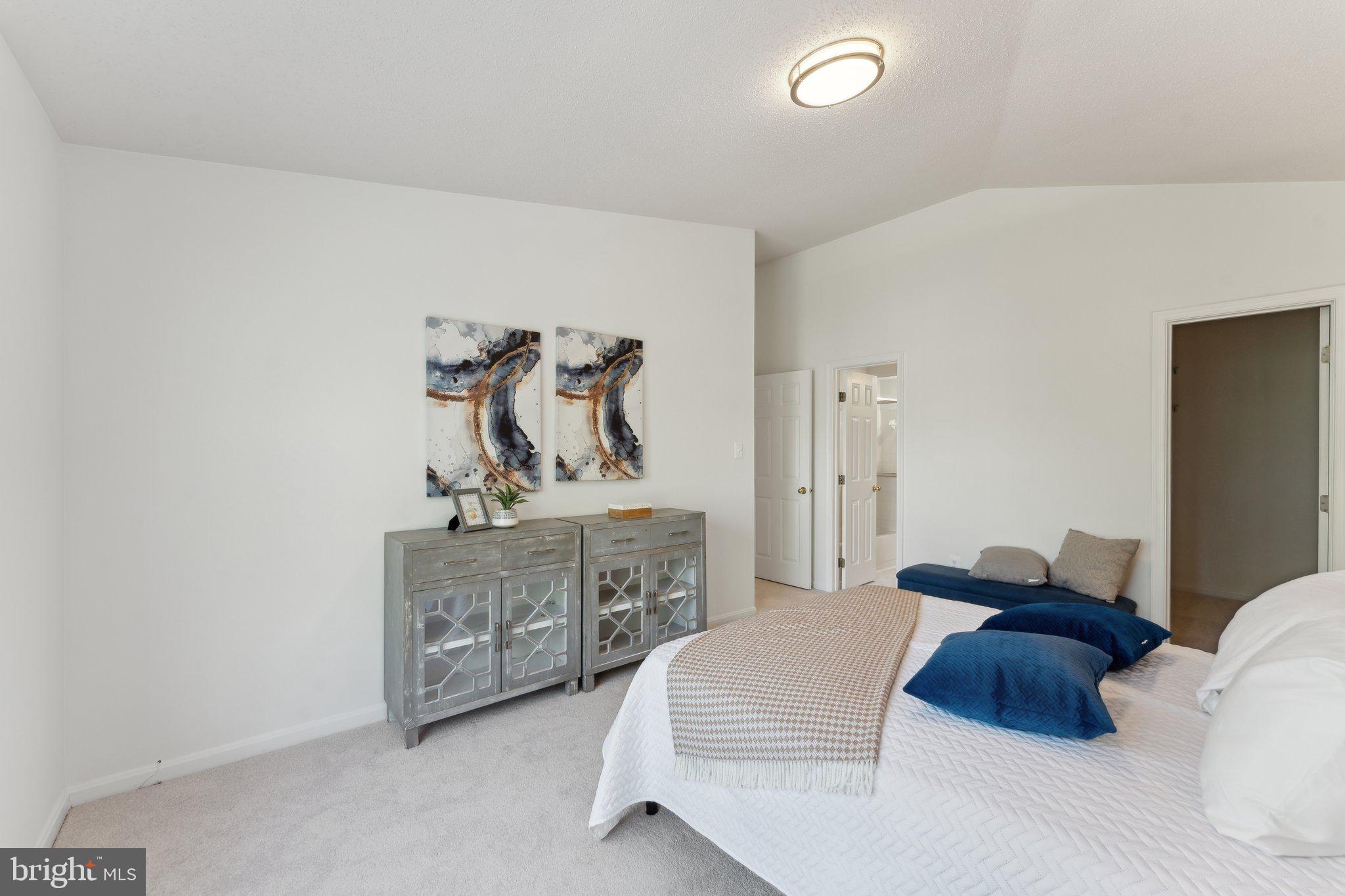 LIFESTYLE AT SULLY STATION - Residential