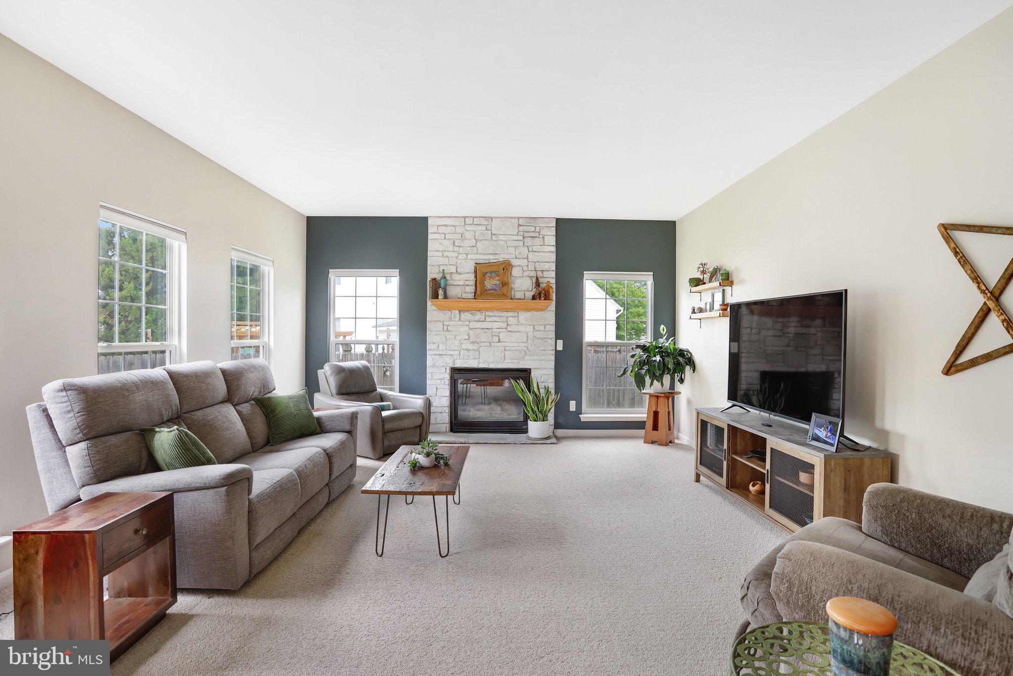 LOCUST GROVE - Residential