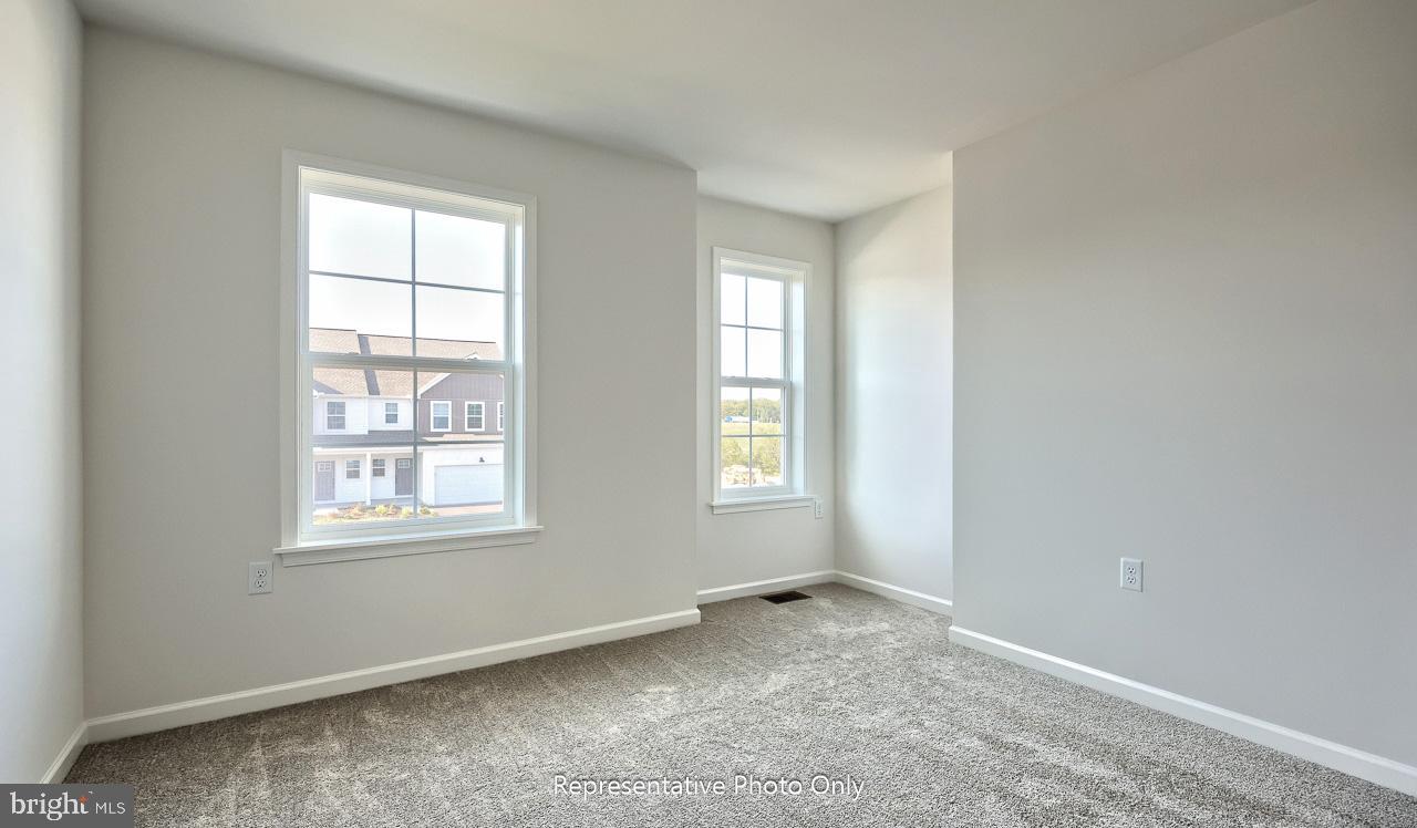 THE TOWNES AT BRIAR CREEK - Residential