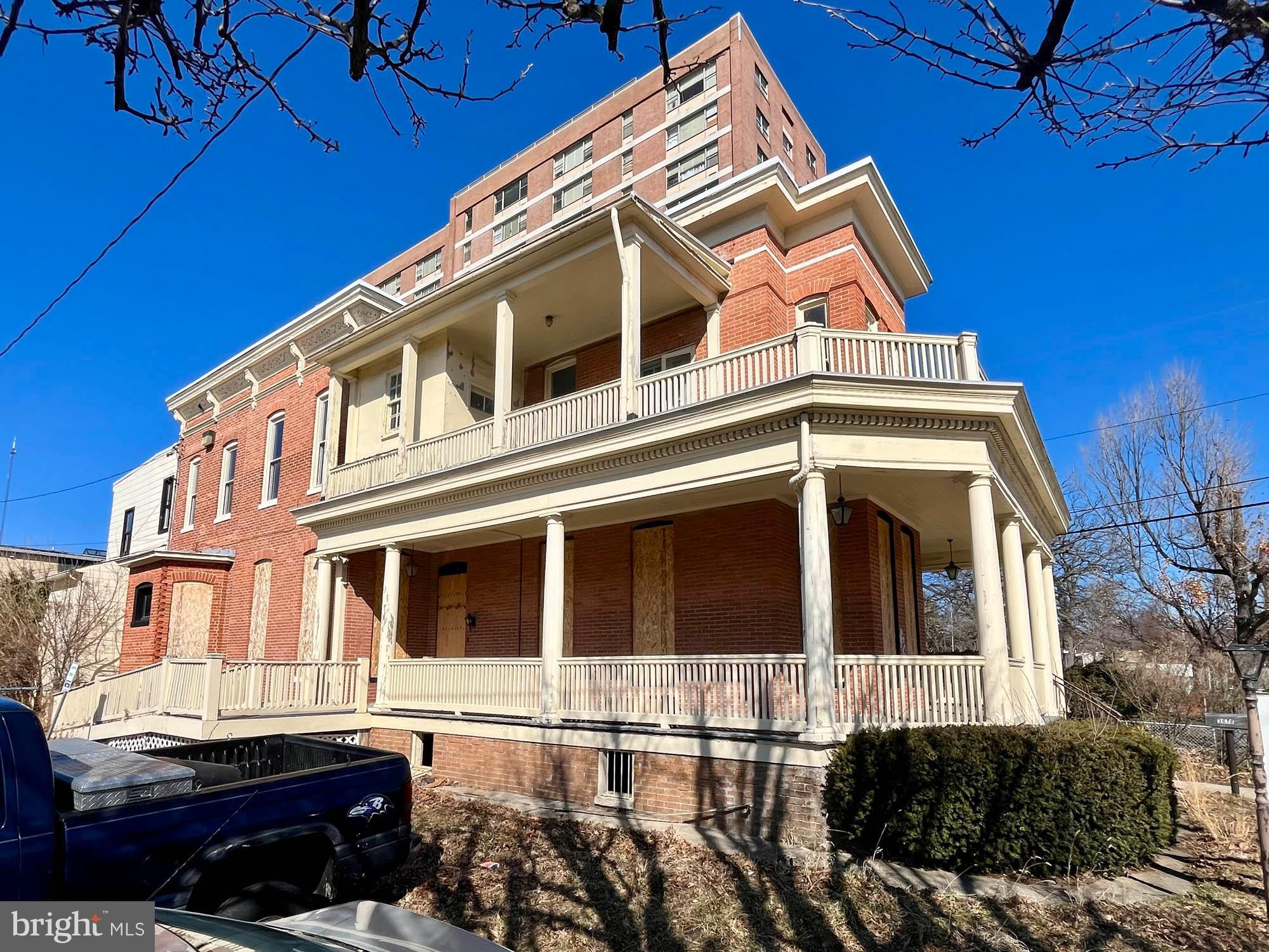 HAMPDEN HISTORIC DISTRICT - Residential