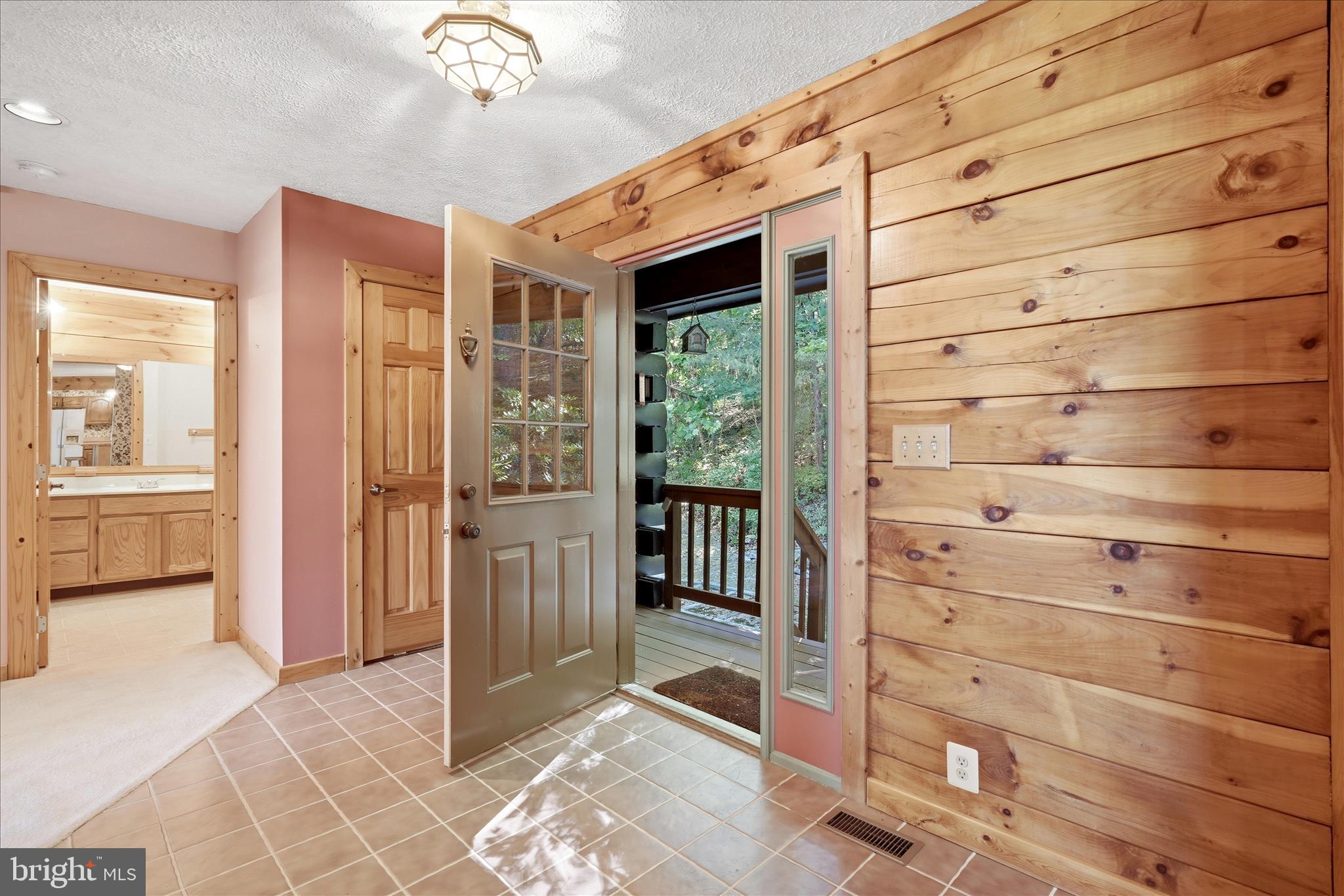 OREGON HOLLOW EST - Residential