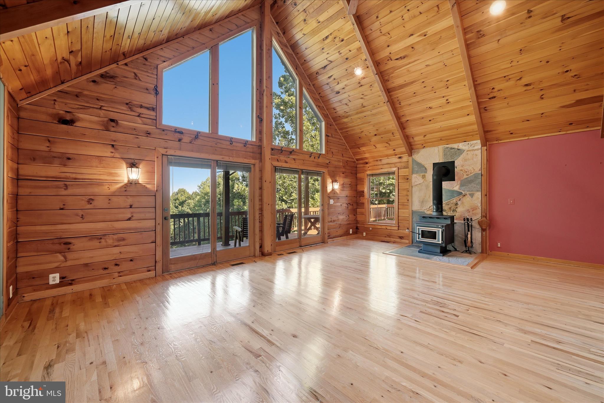 OREGON HOLLOW EST - Residential