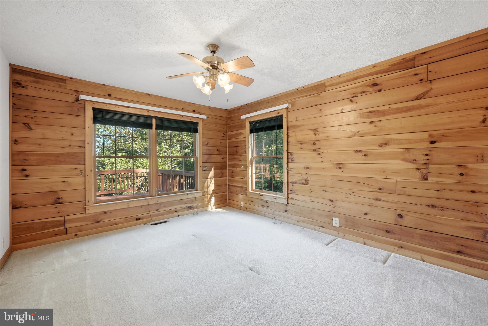 OREGON HOLLOW EST - Residential
