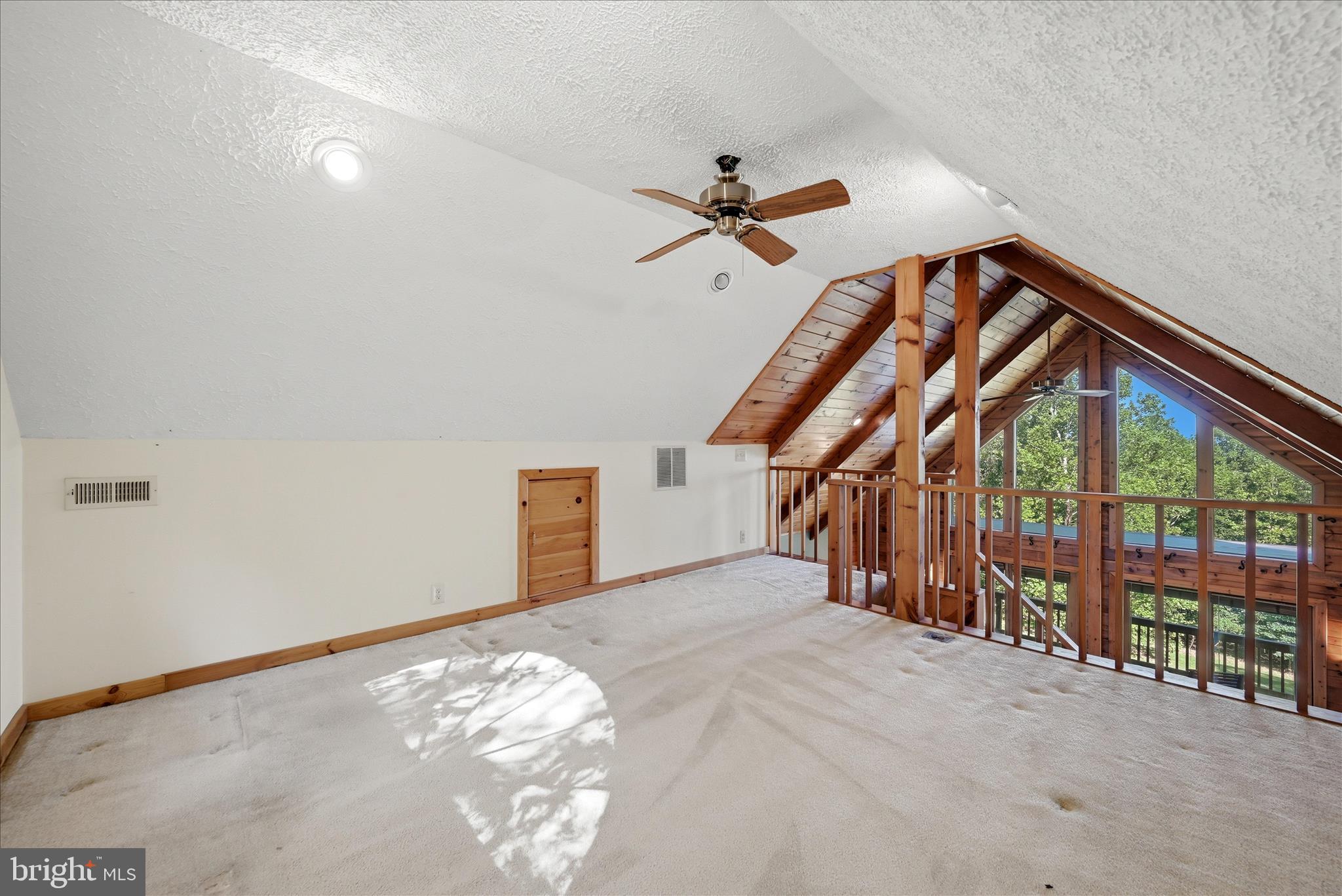 OREGON HOLLOW EST - Residential