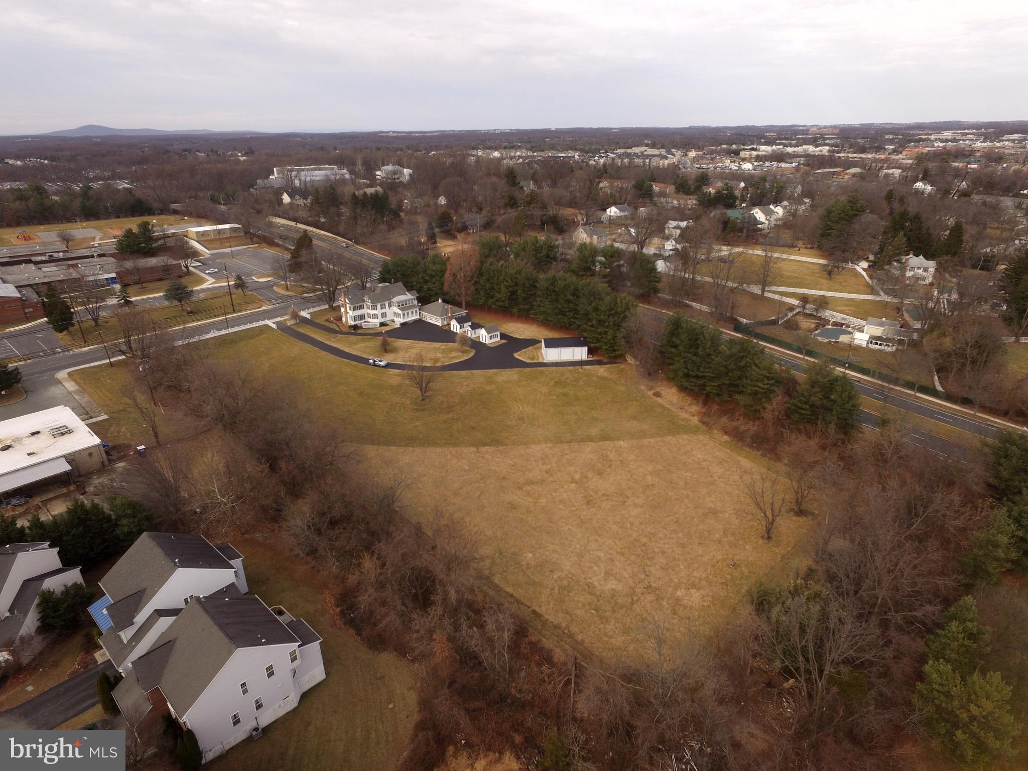 GAITHERSBURG OUTSIDE - Land