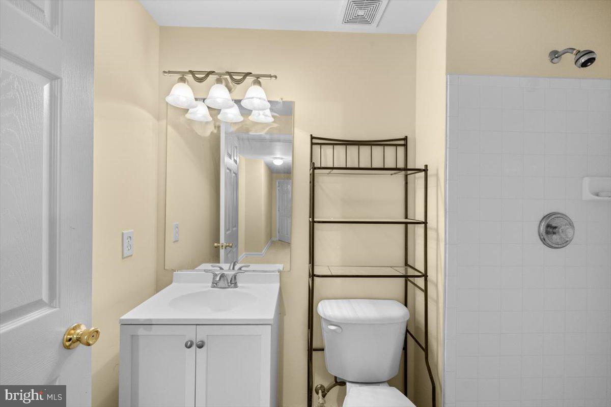SPRUCE HILL ESTATES - Residential