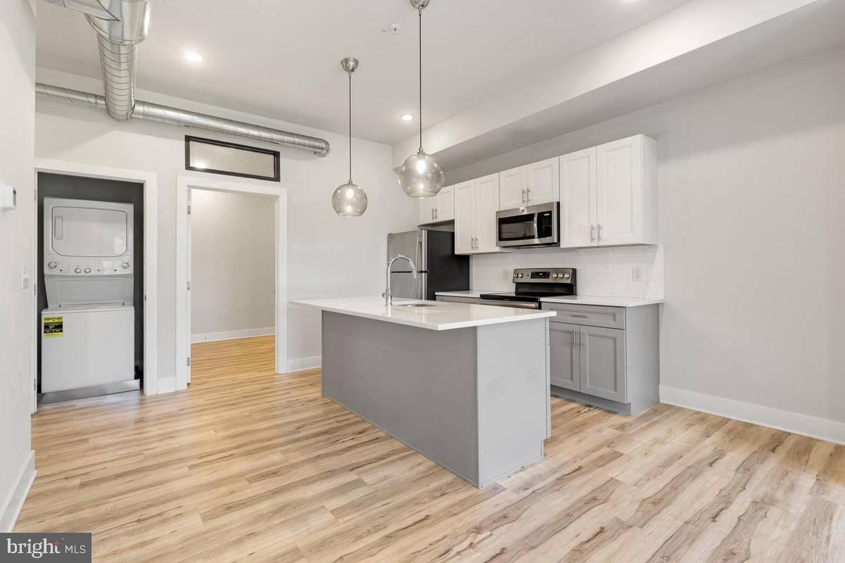 EAST KENSINGTON - Residential Lease