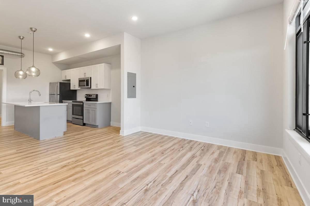 EAST KENSINGTON - Residential Lease