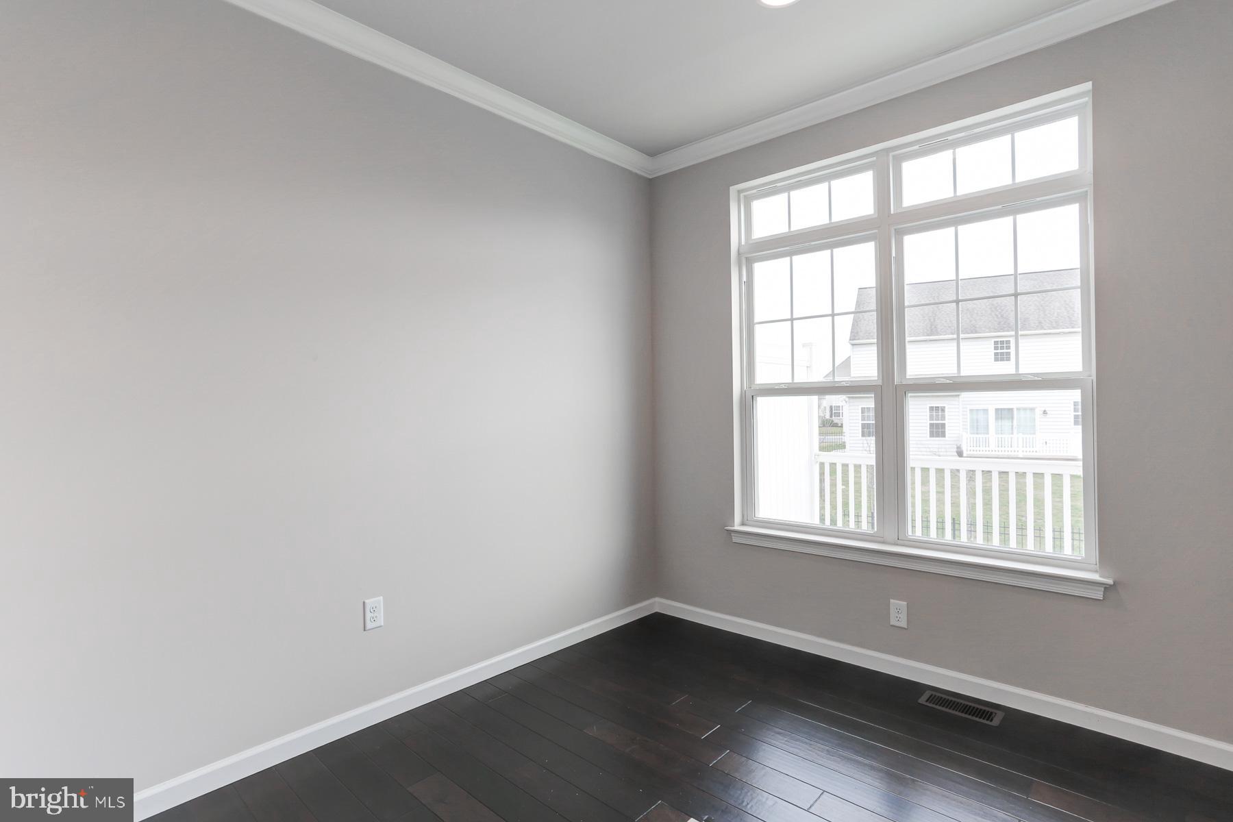 ORCHARD GLEN - Residential