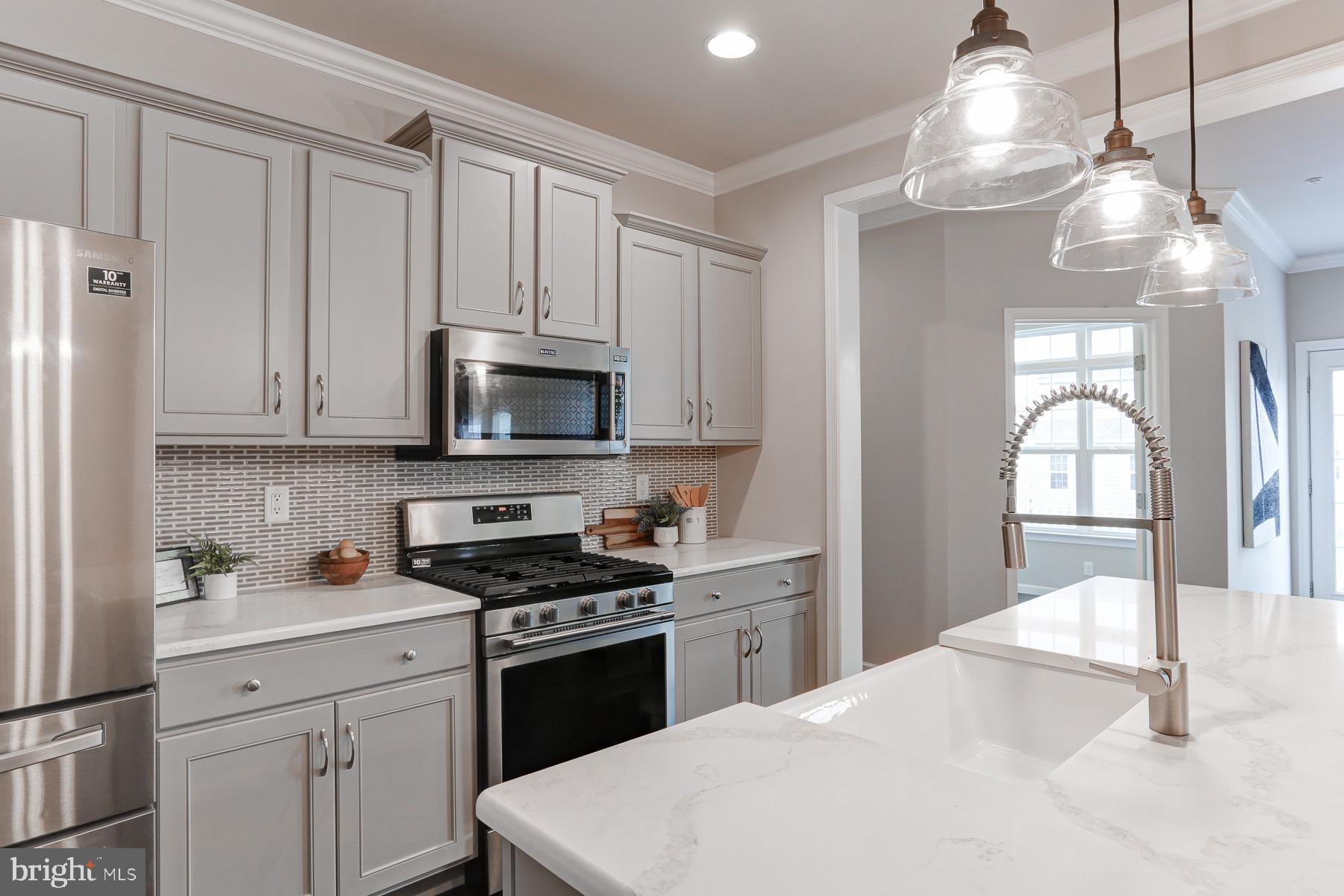 ORCHARD GLEN - Residential