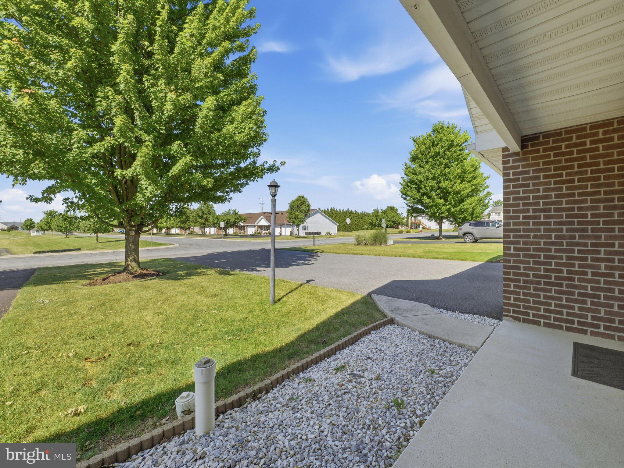 THORNWOOD VILLAGE - Residential