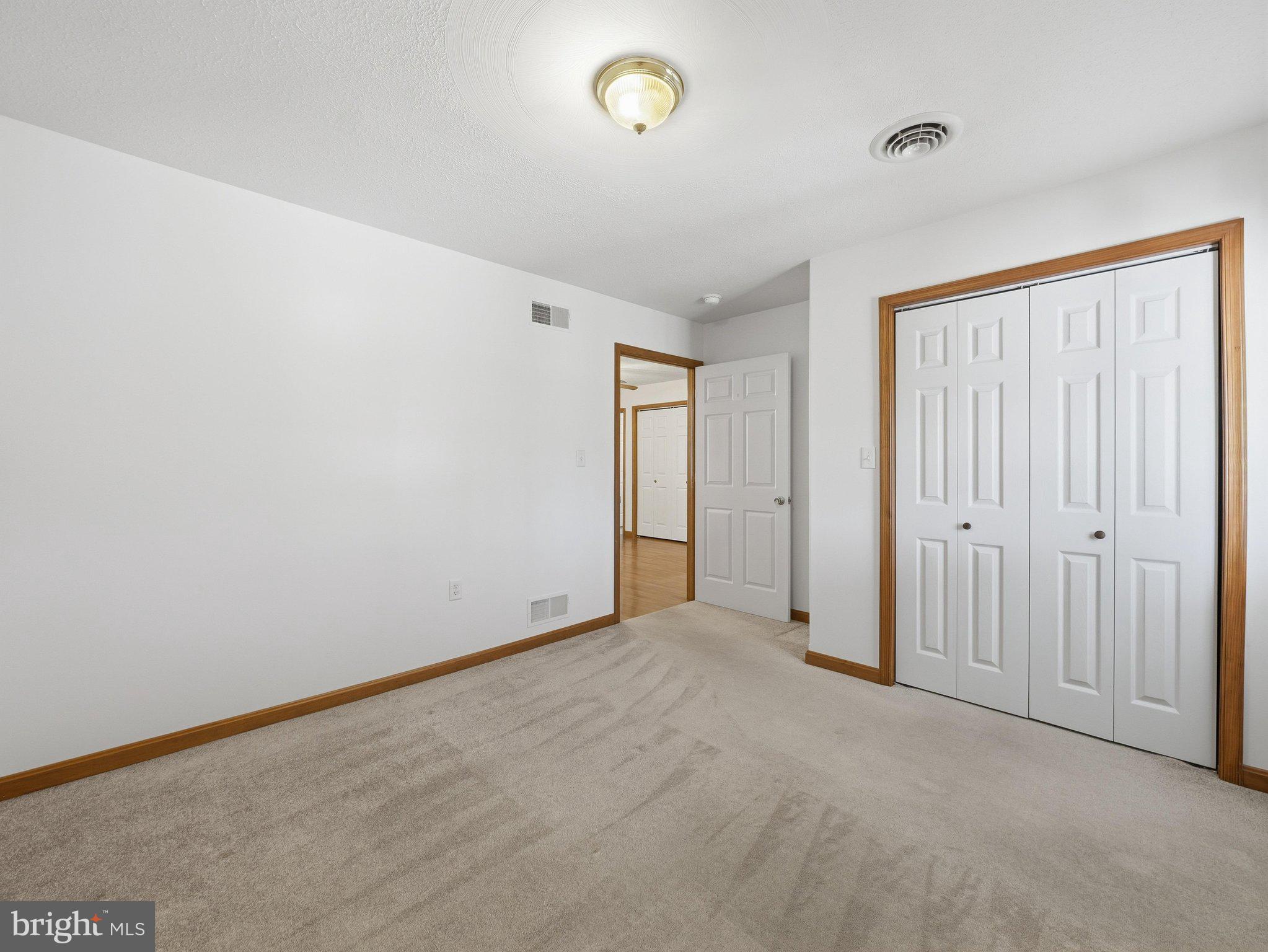 THORNWOOD VILLAGE - Residential