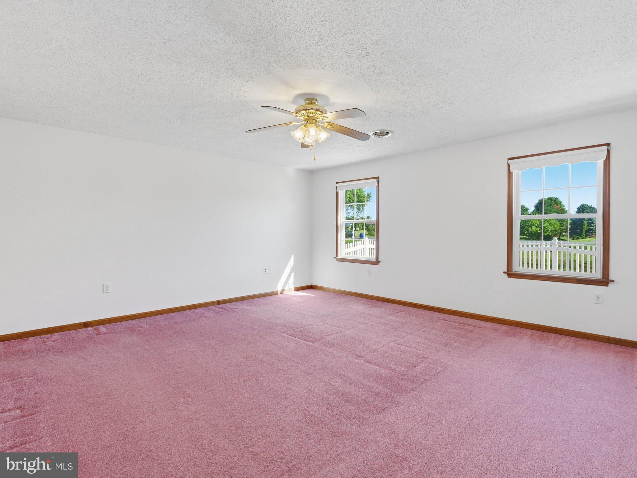 THORNWOOD VILLAGE - Residential