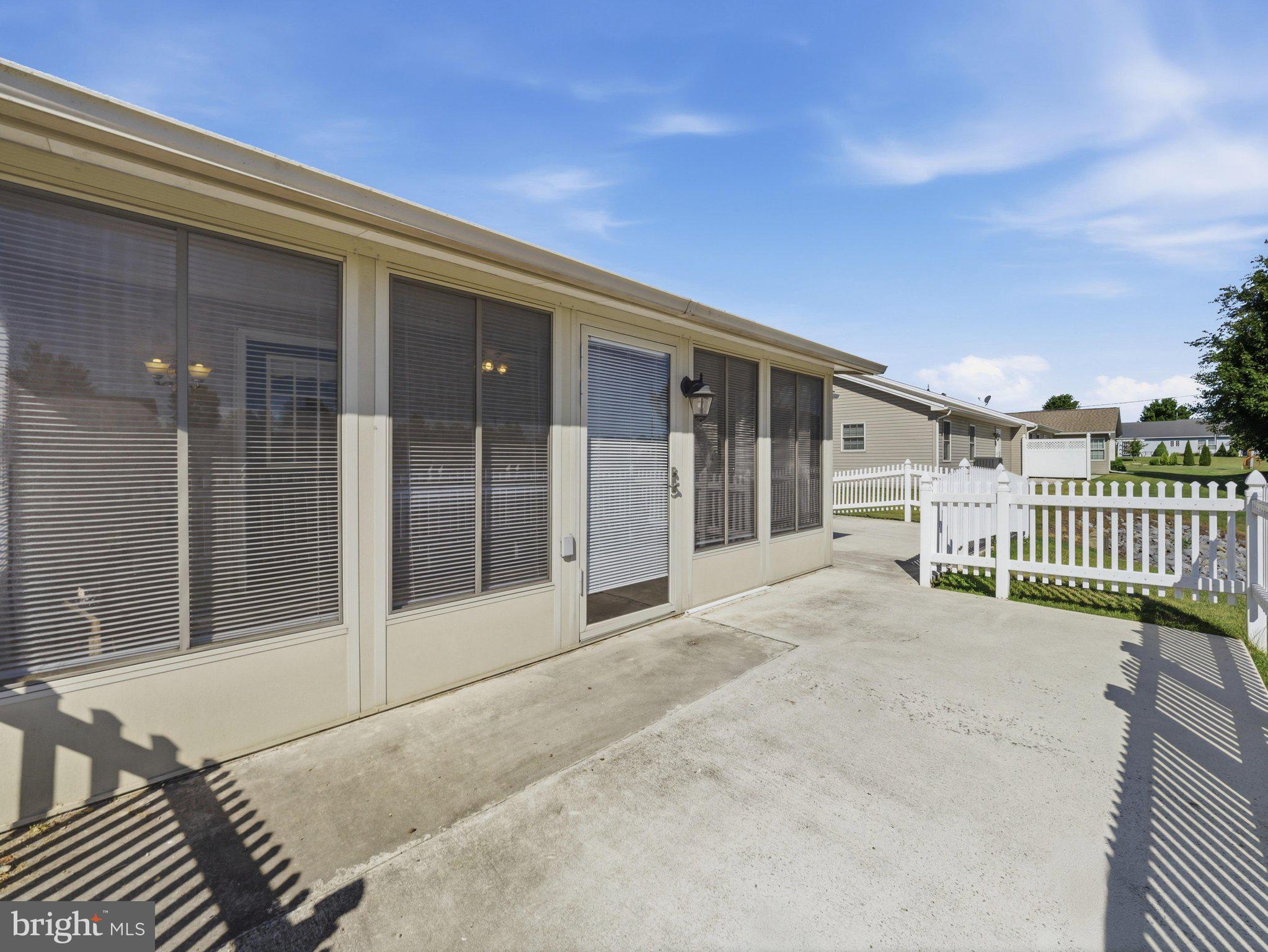 THORNWOOD VILLAGE - Residential