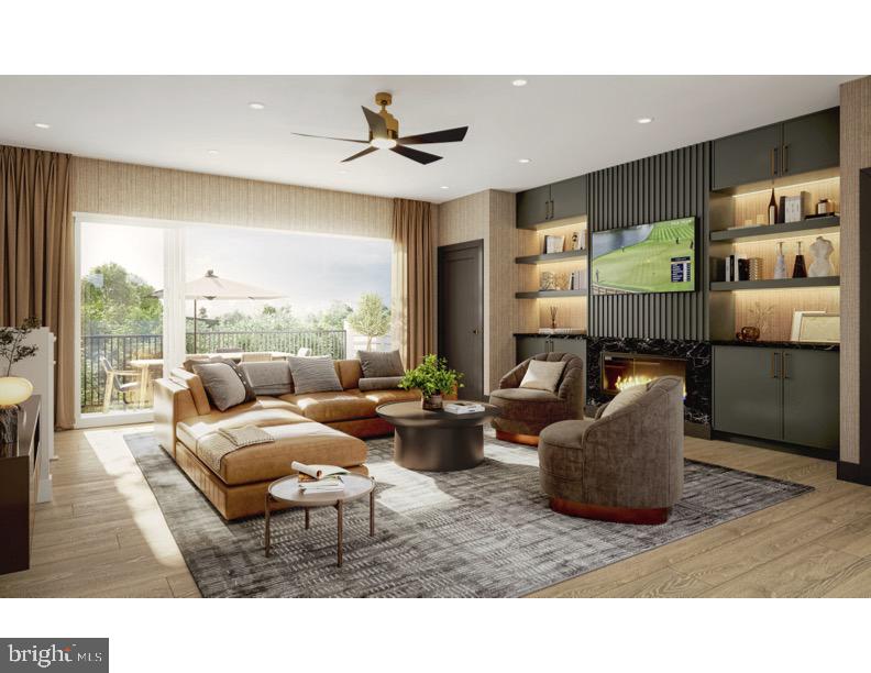 TOWER OAKS - Residential