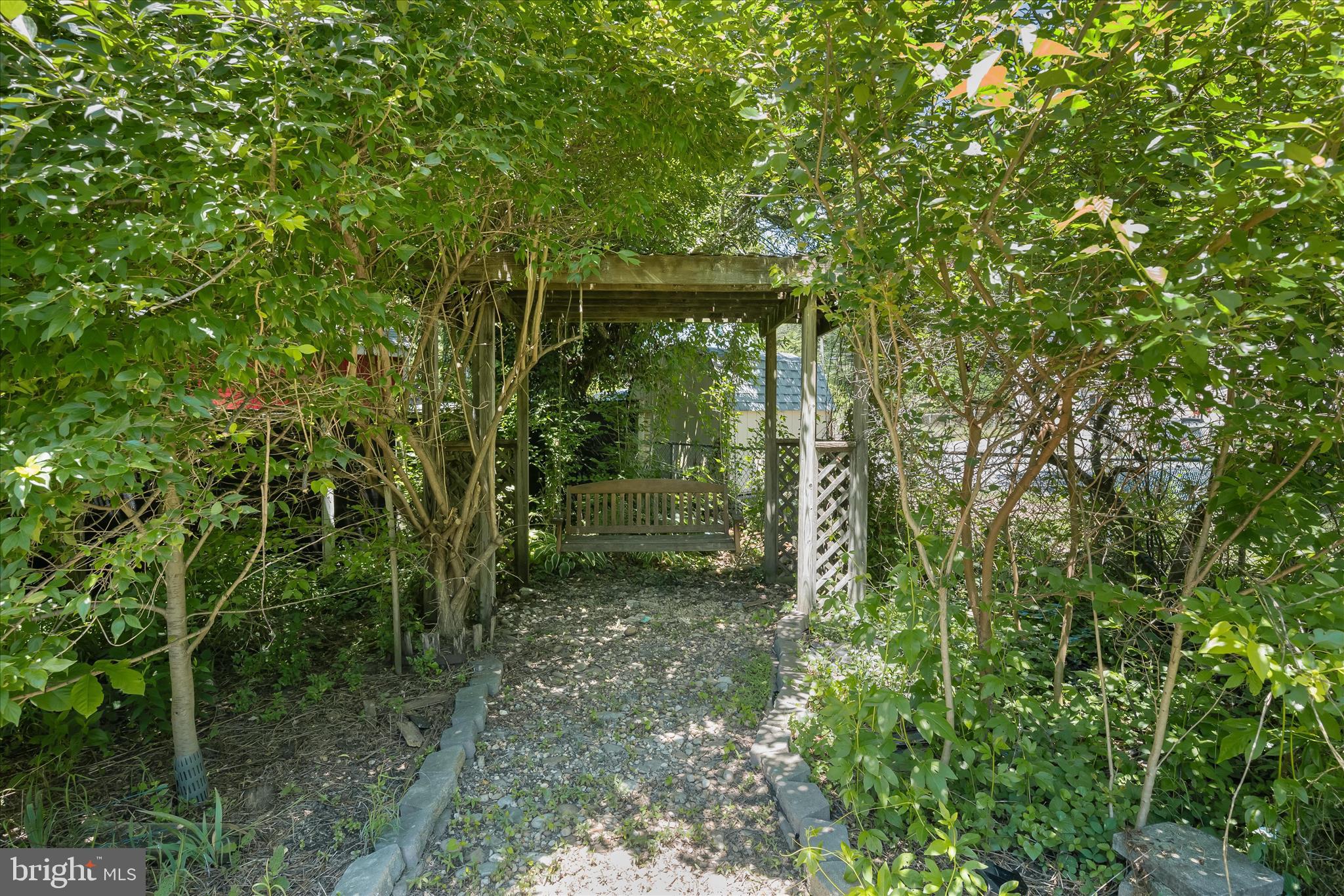 CHESTNUT HILLS - Residential
