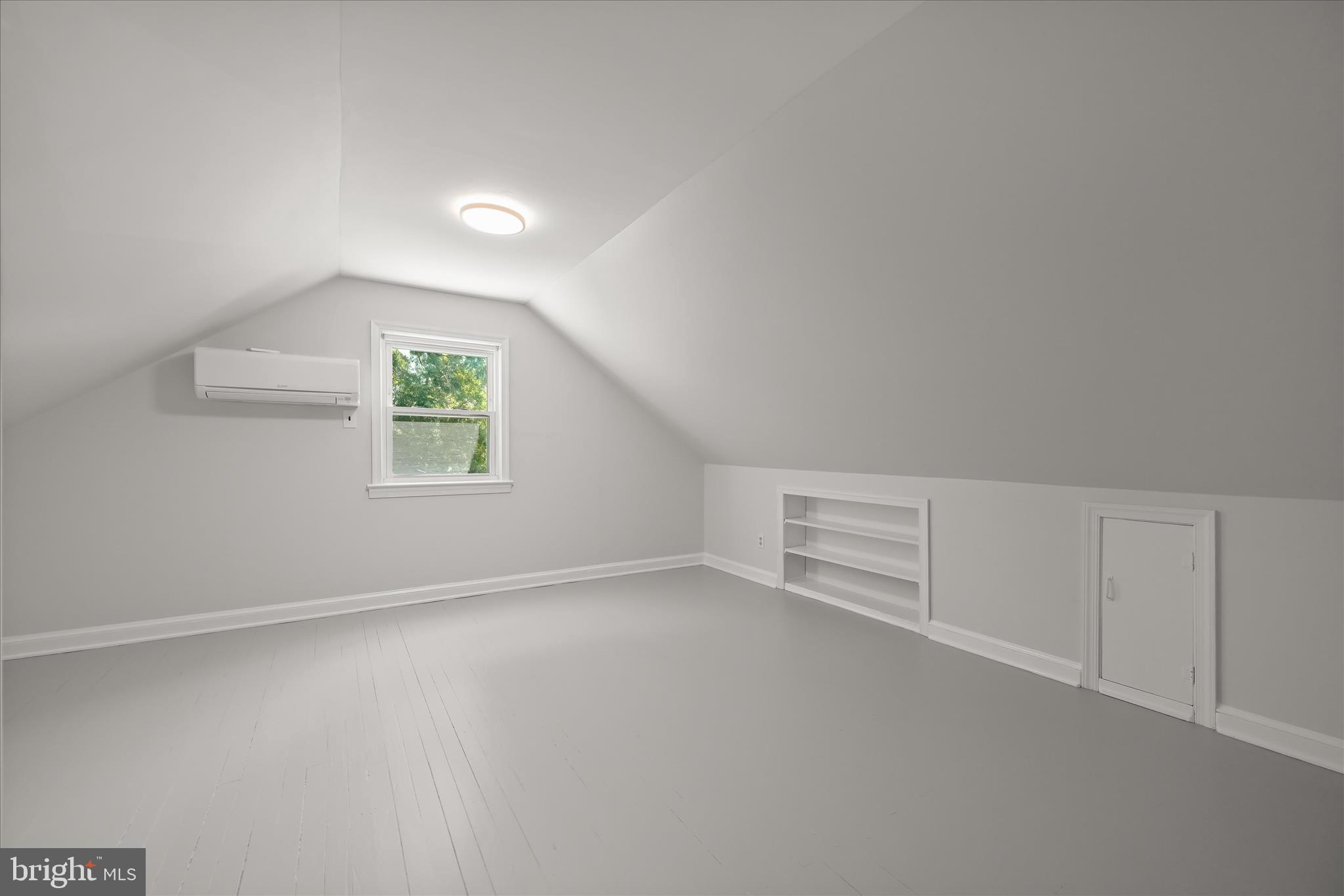 CHESTNUT HILLS - Residential