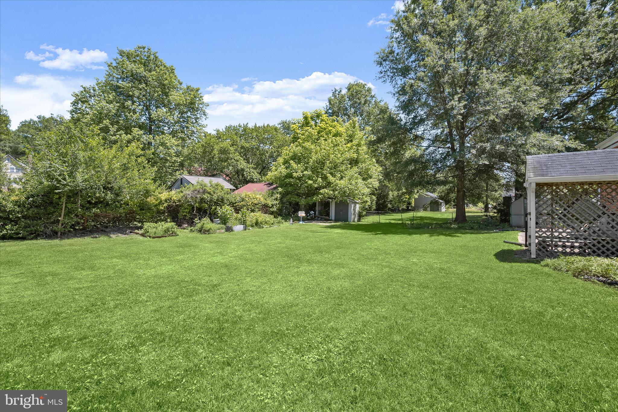 CHESTNUT HILLS - Residential