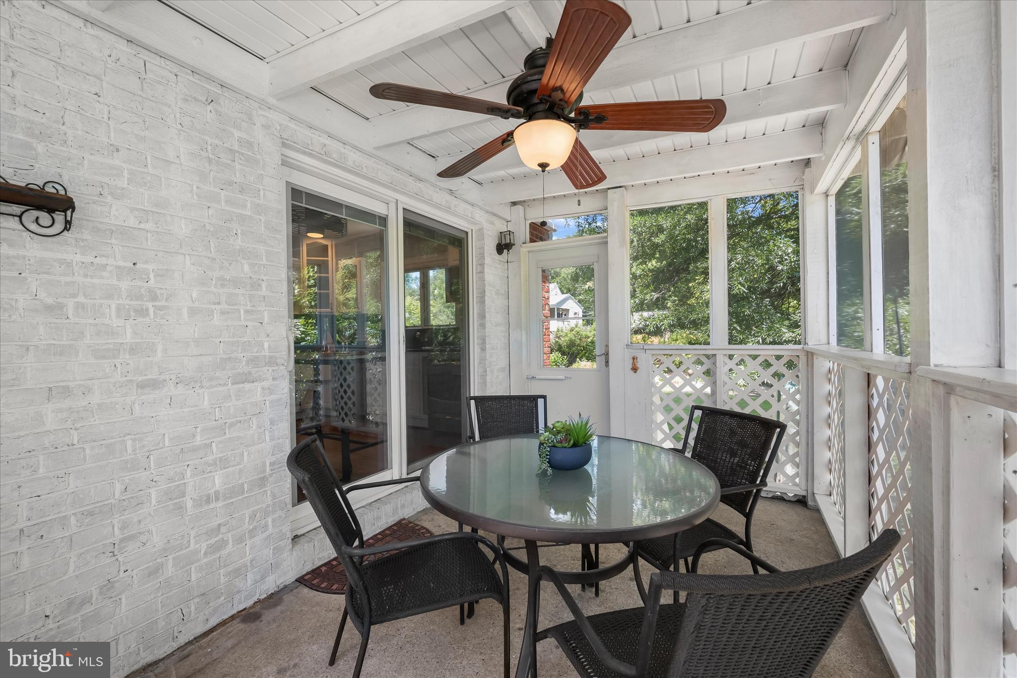 CHESTNUT HILLS - Residential