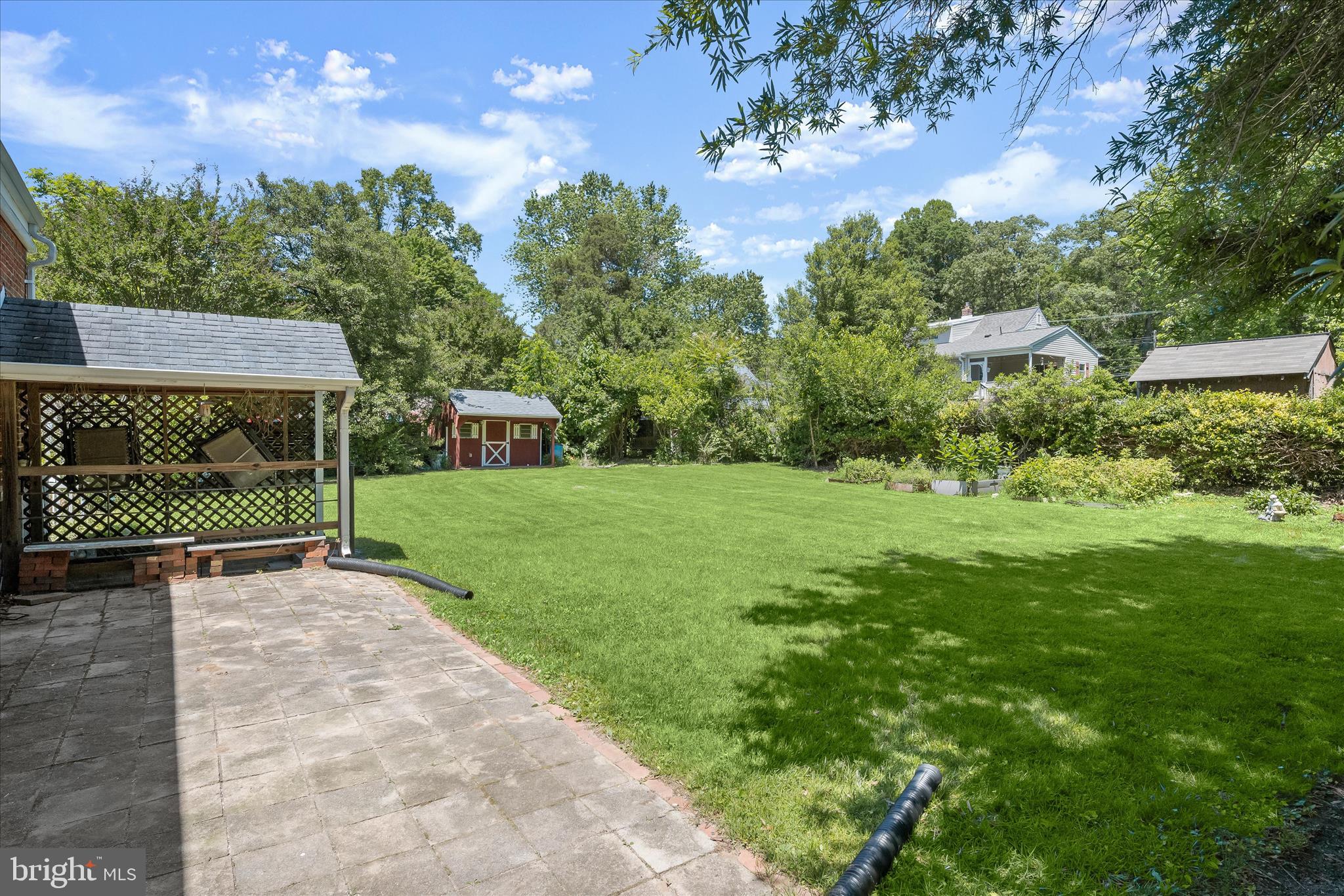 CHESTNUT HILLS - Residential