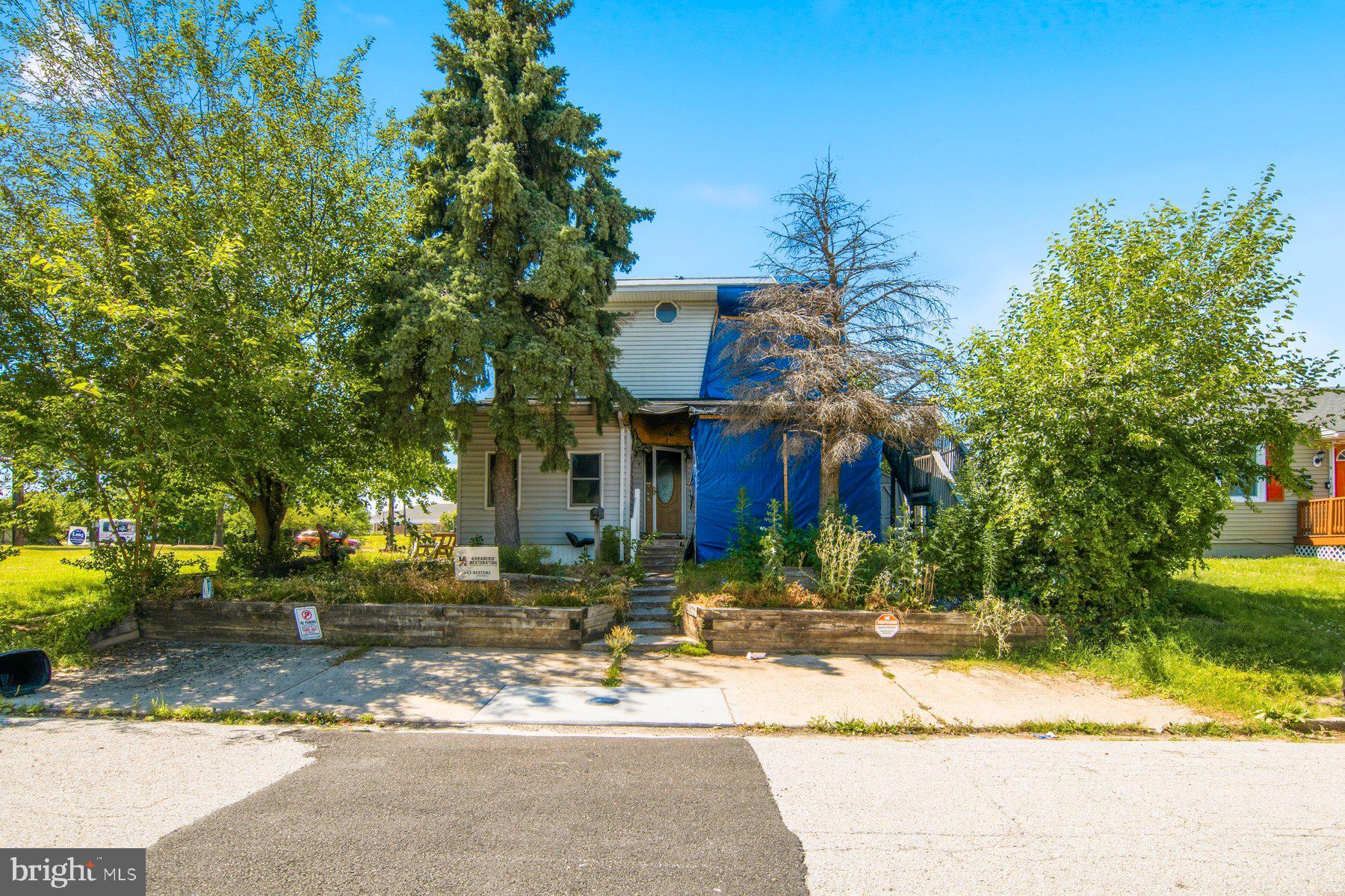 EDGEWATER - Residential