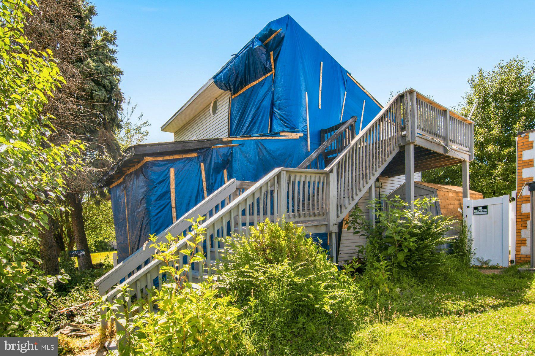 EDGEWATER - Residential