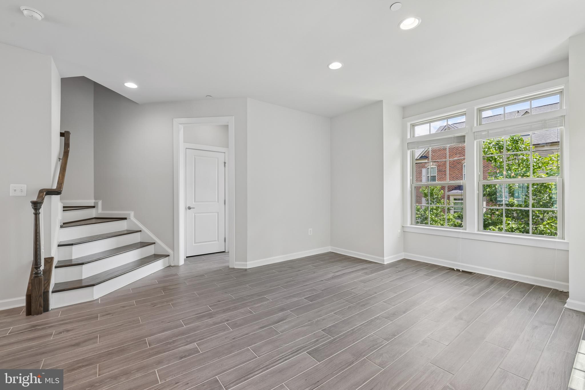 PARKSIDE - Residential