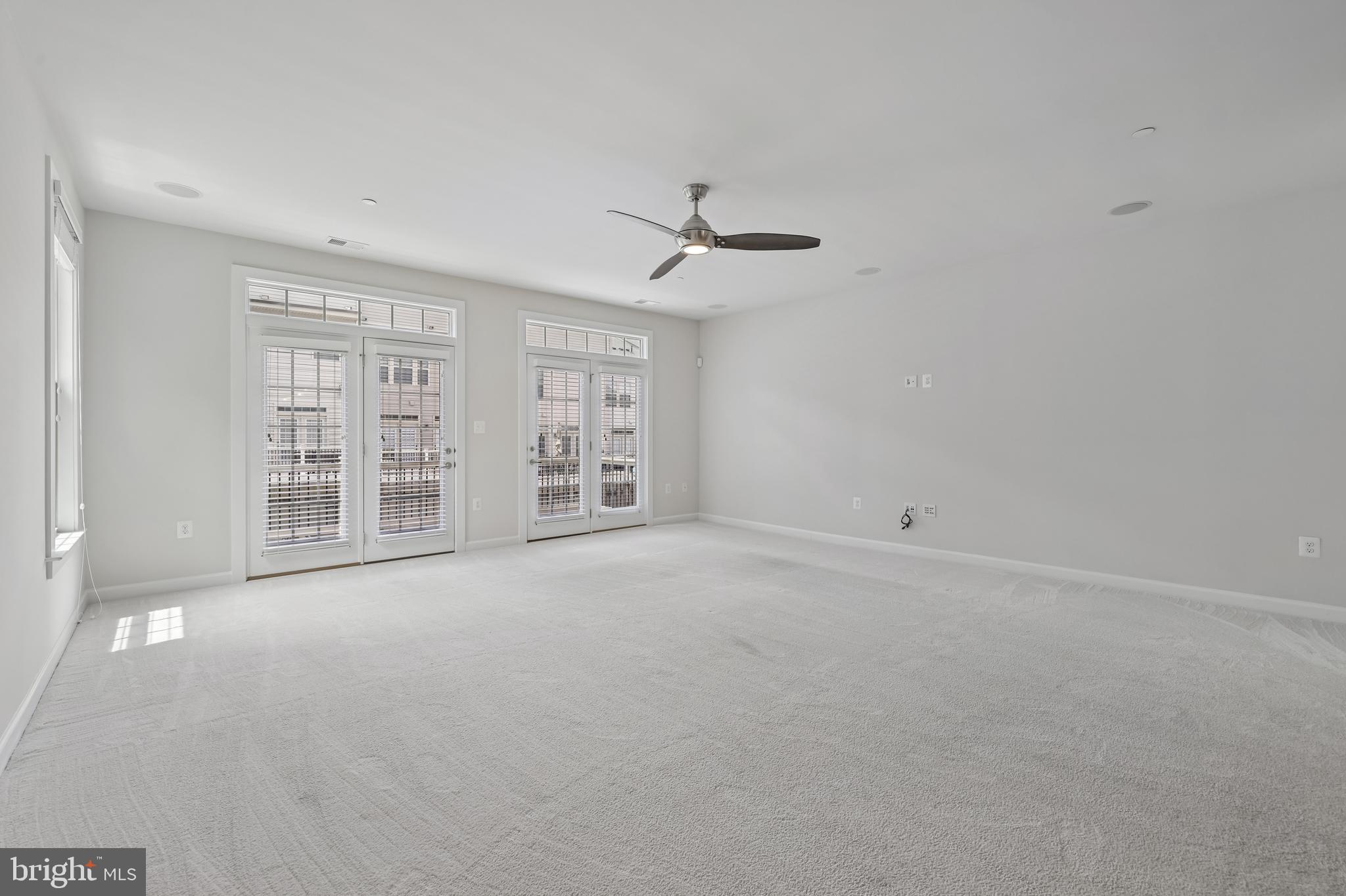 PARKSIDE - Residential