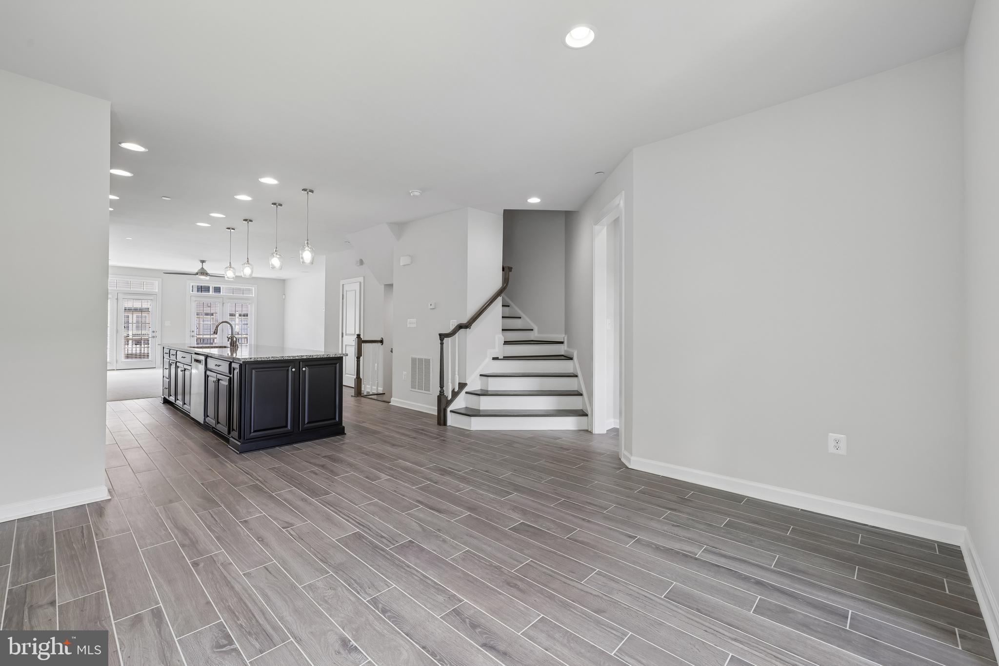 PARKSIDE - Residential