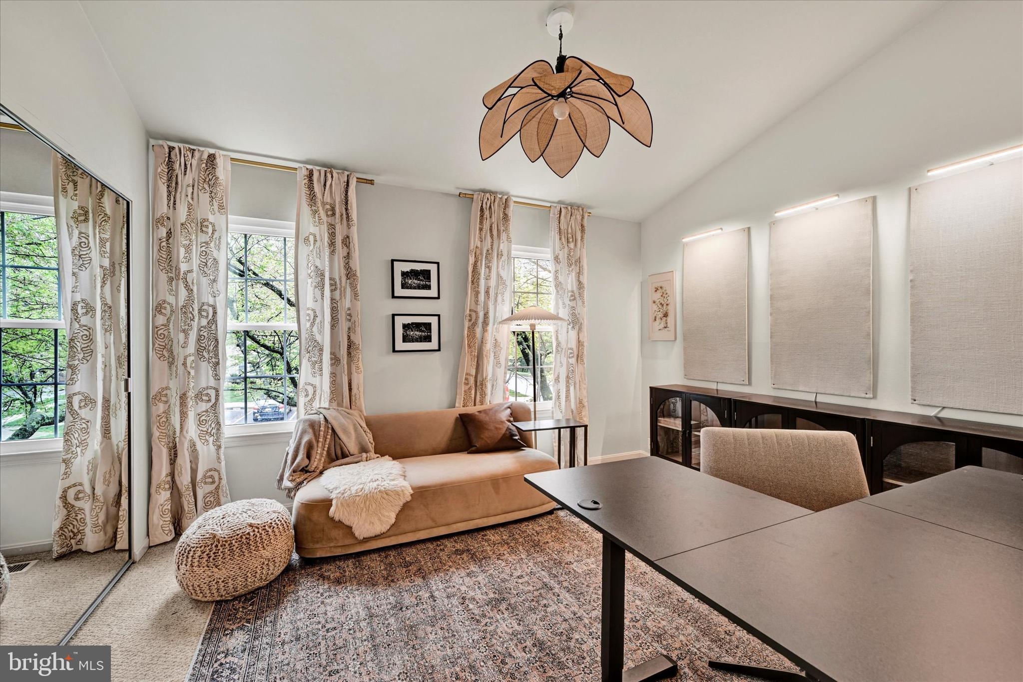 GLENSHIRE TOWNE - Residential