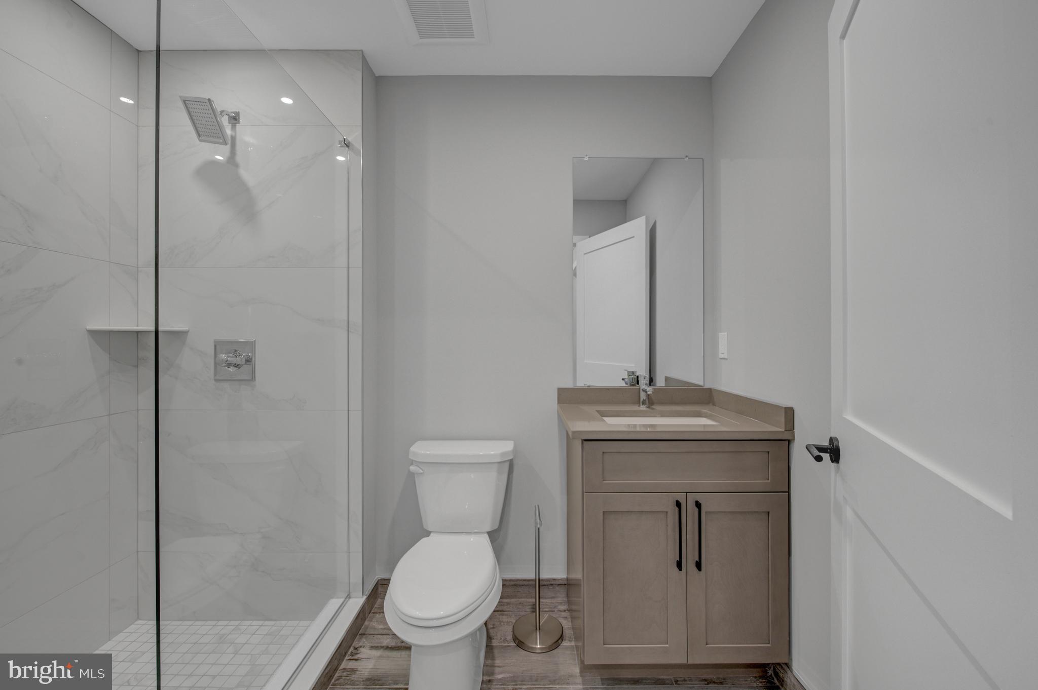 GRADUATE HOSPITAL - Residential Lease