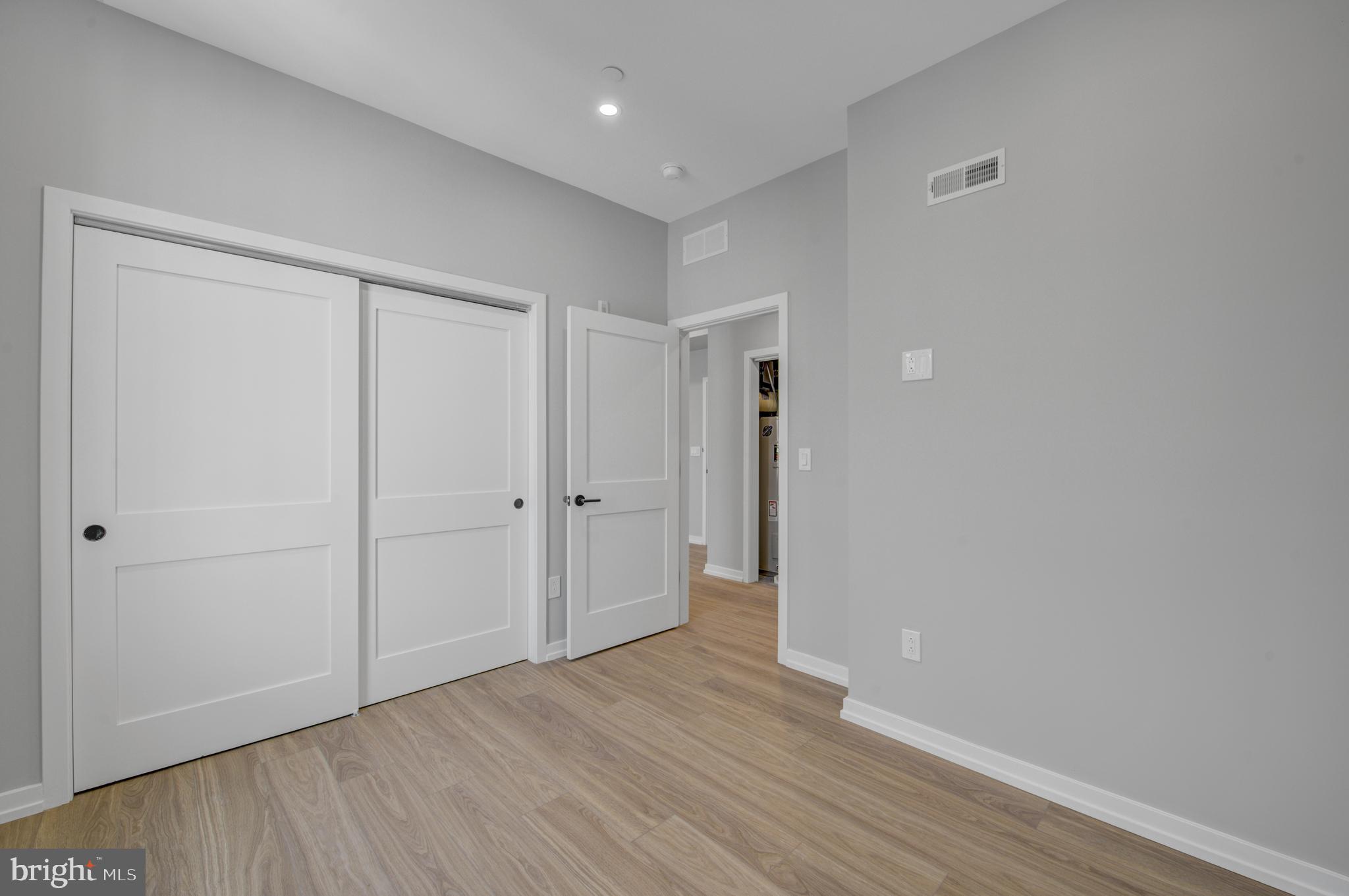 GRADUATE HOSPITAL - Residential Lease