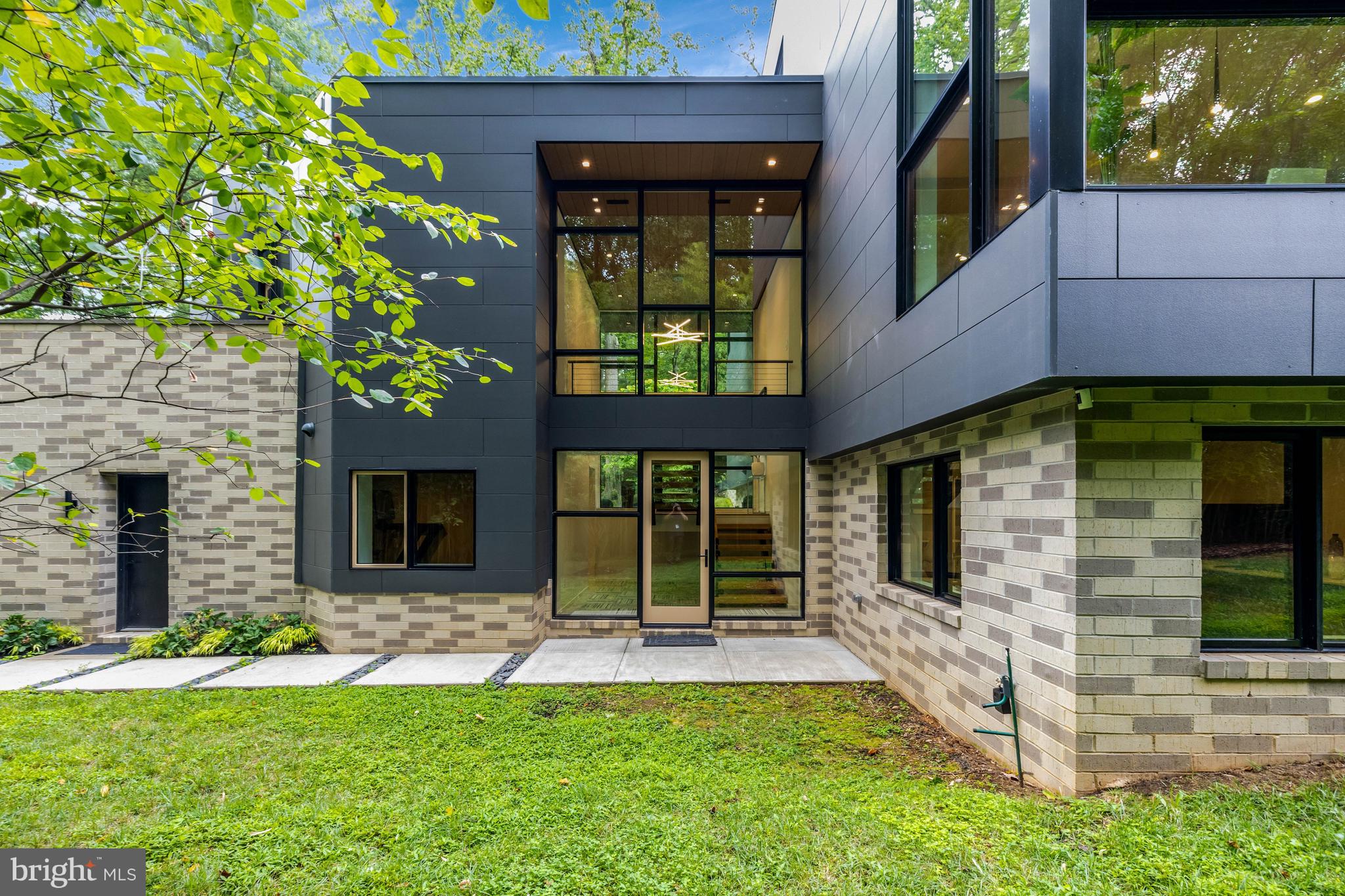MC LEAN HUNT - Residential