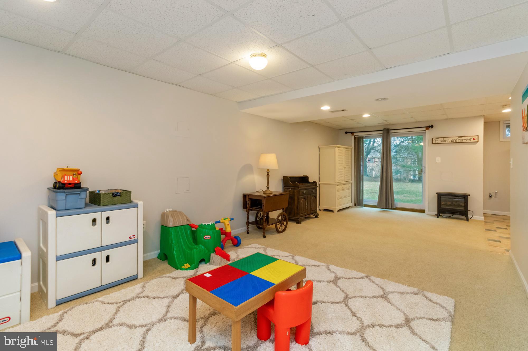 BRIERHILL ESTATES - Residential