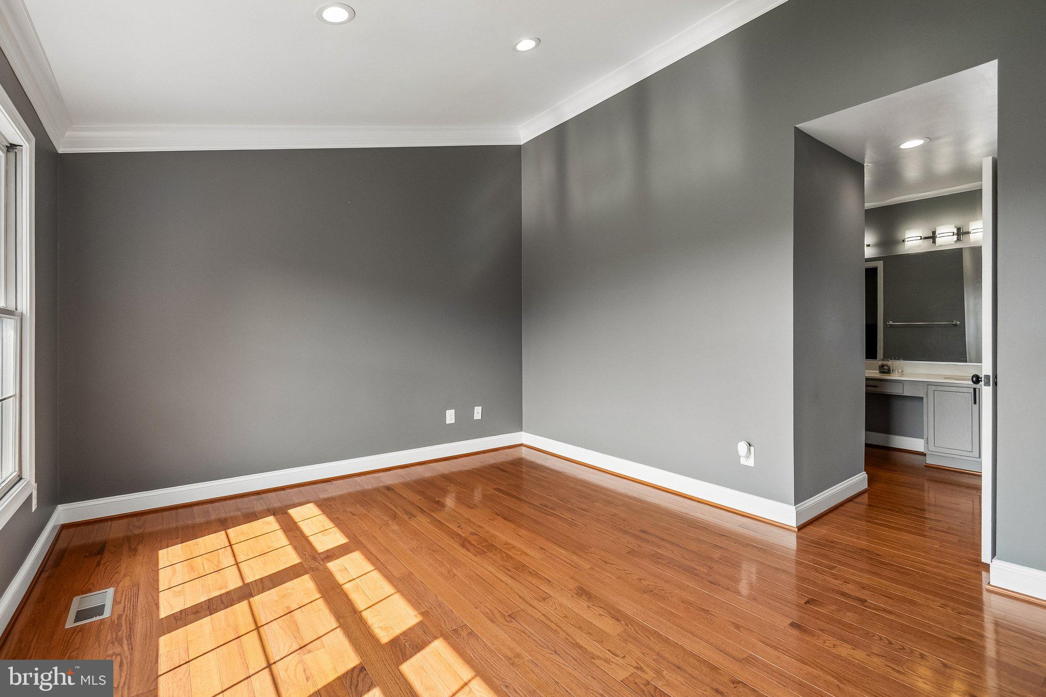 SELLMAN ESTATES - Residential