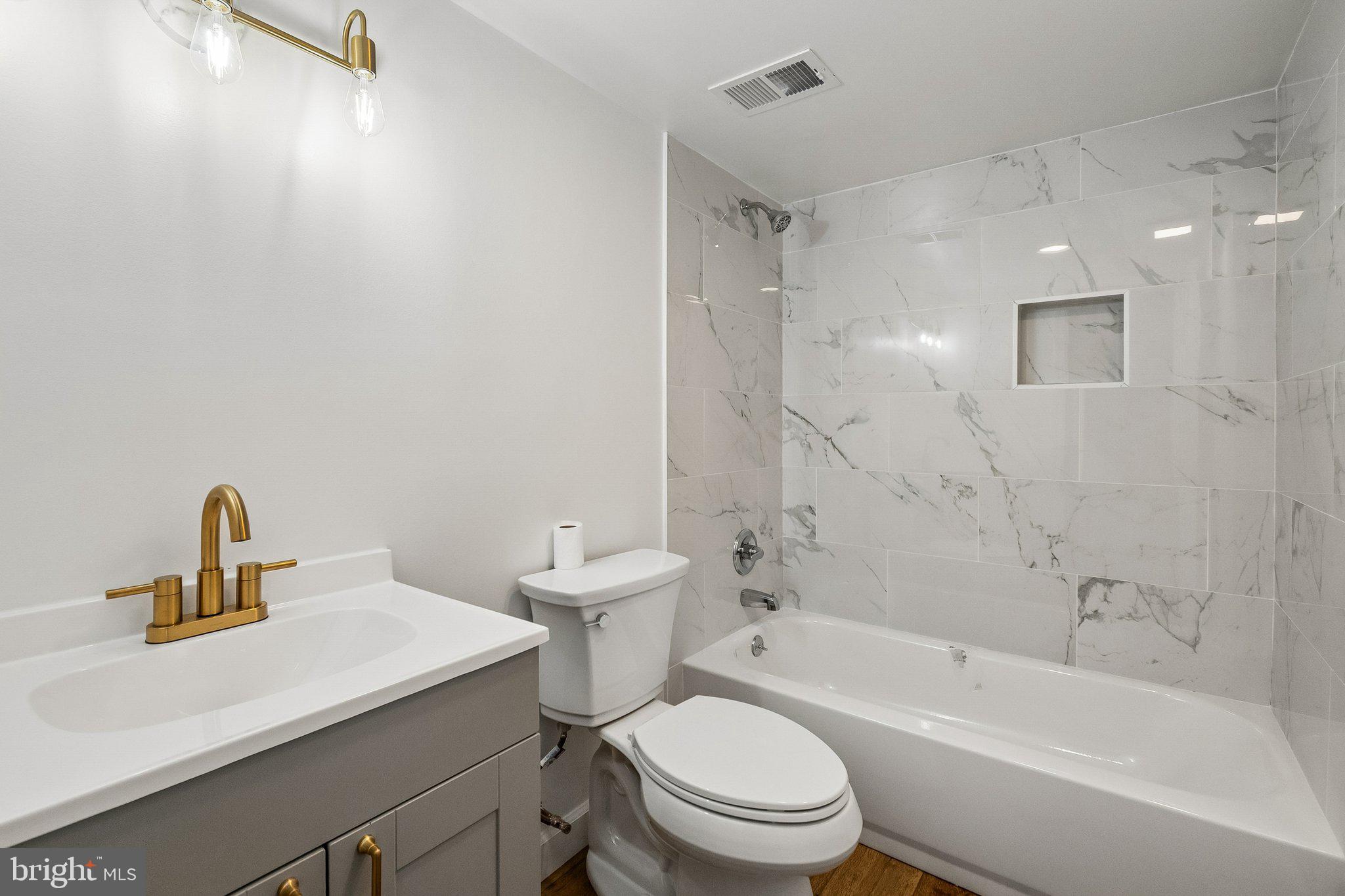 SELLMAN ESTATES - Residential