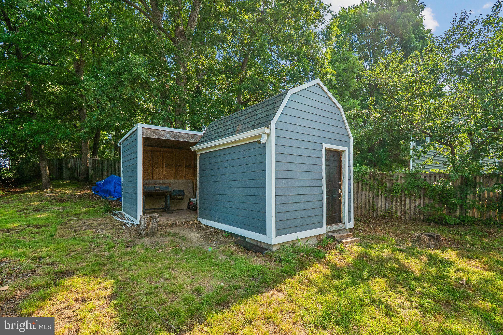 SELLMAN ESTATES - Residential